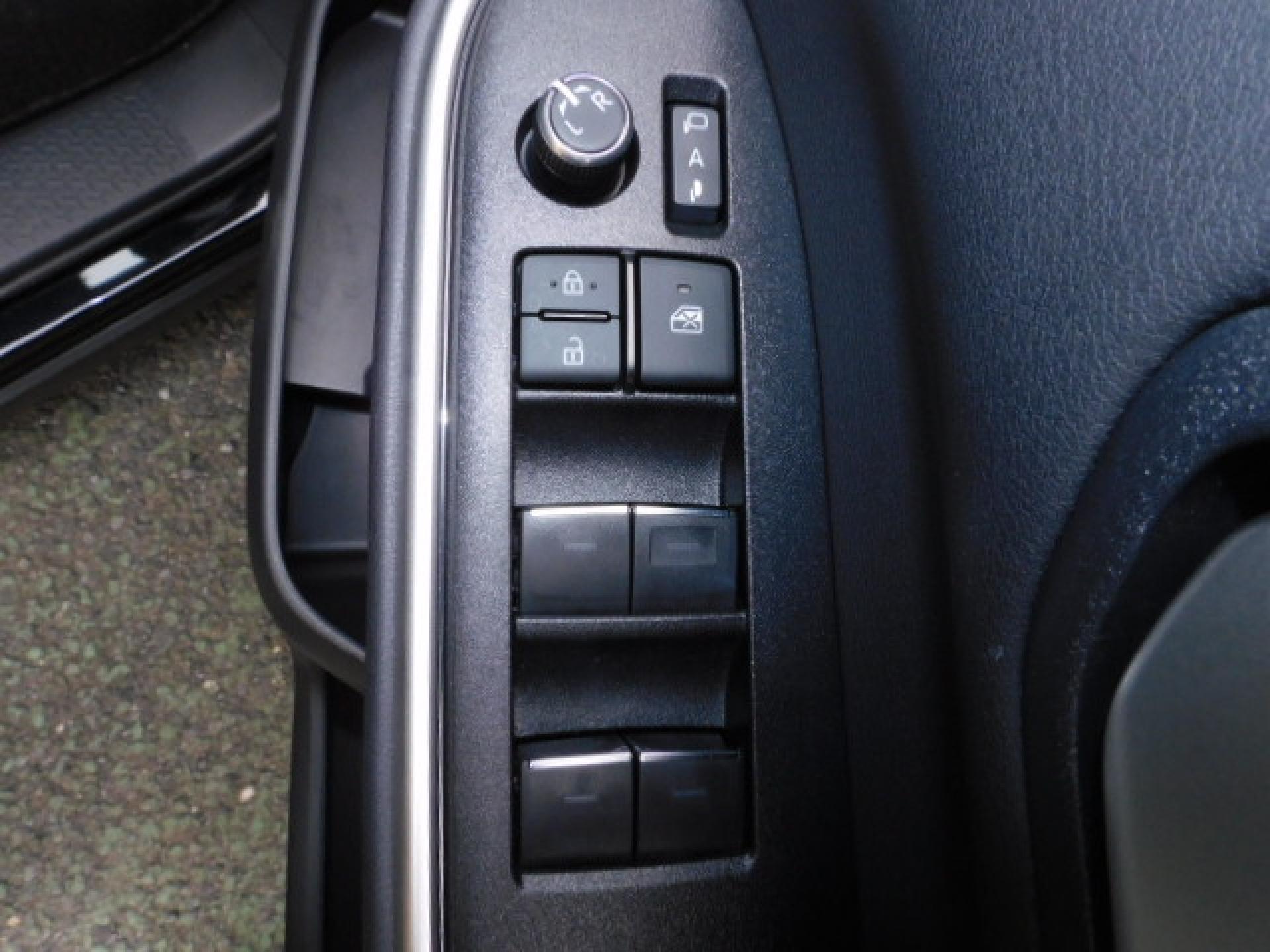 運転席ドアスイッチ