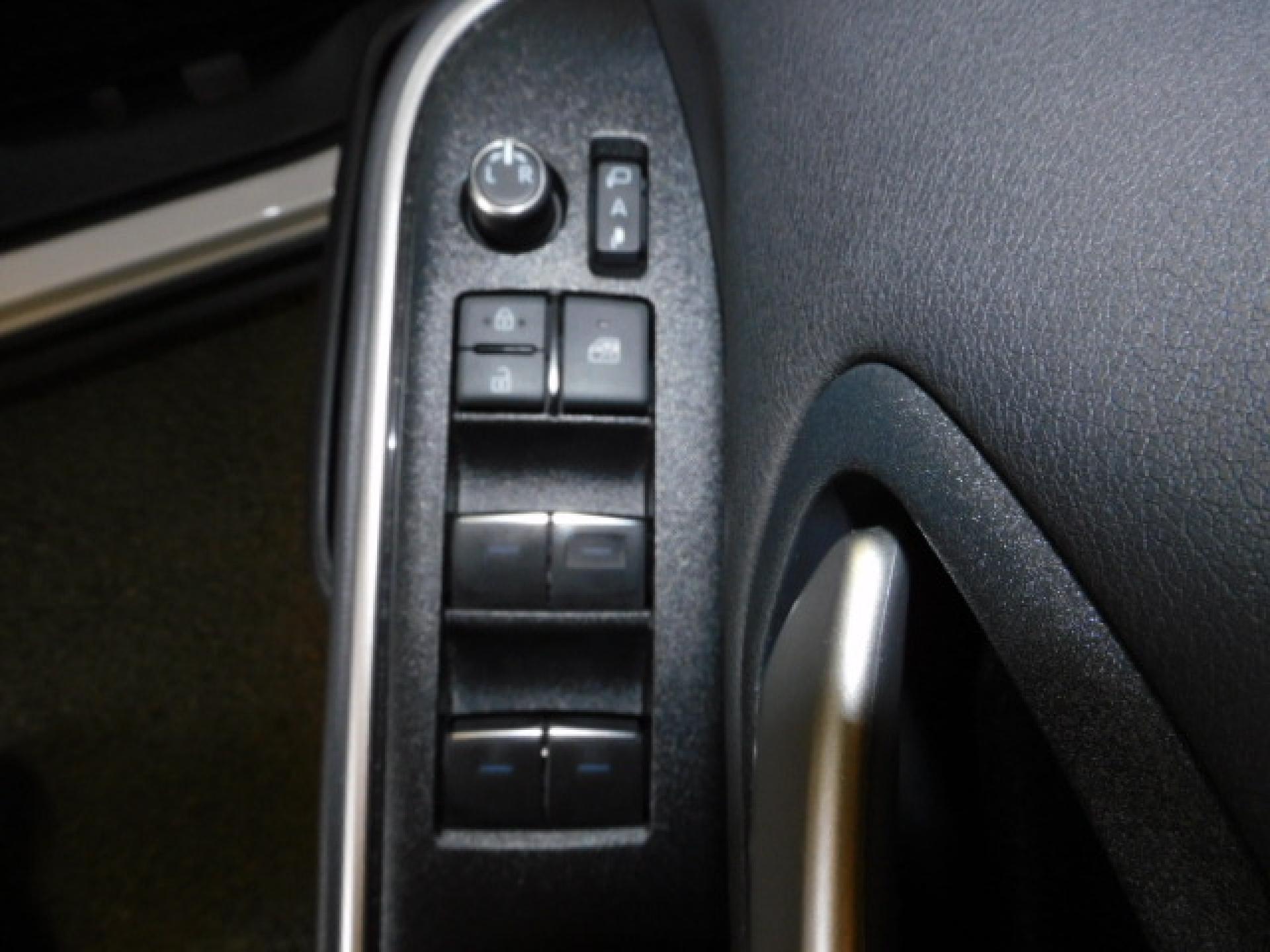 運転席ドアスイッチ