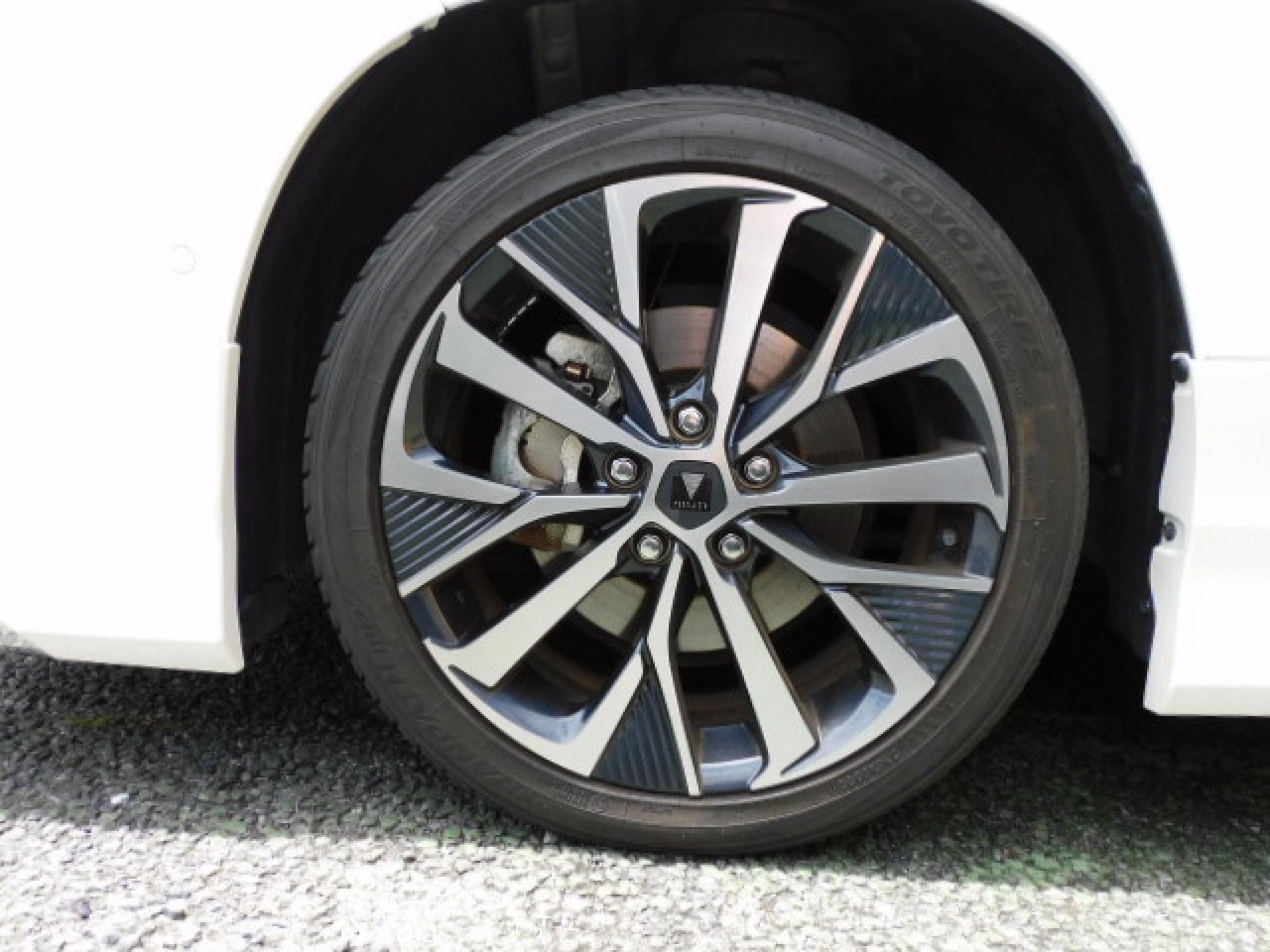 モデリスタ18インチアルミ（WingDancer X Ⅶ ブラック×ポリッシュ）（215/45R18）
