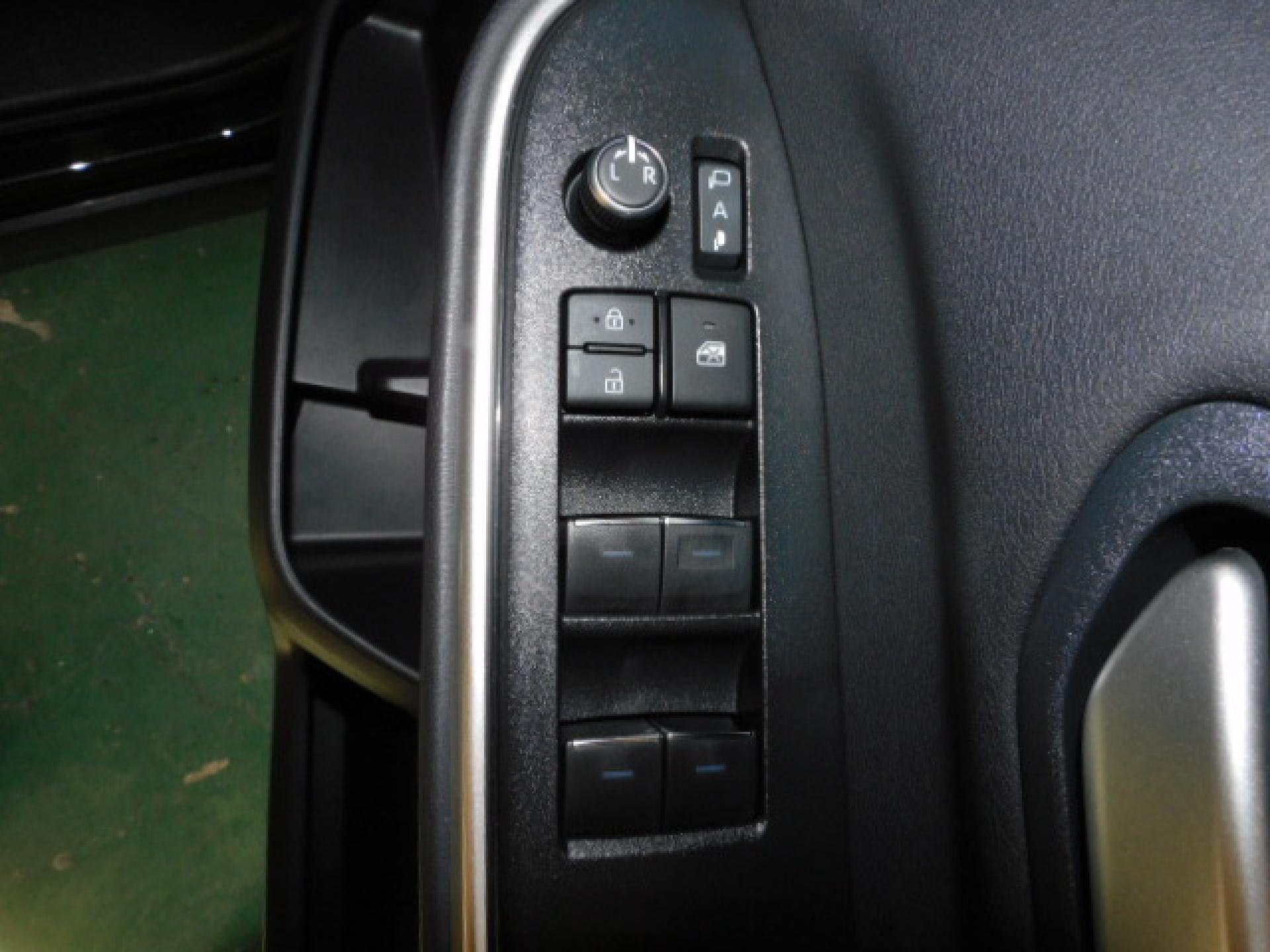 運転席ドアスイッチ