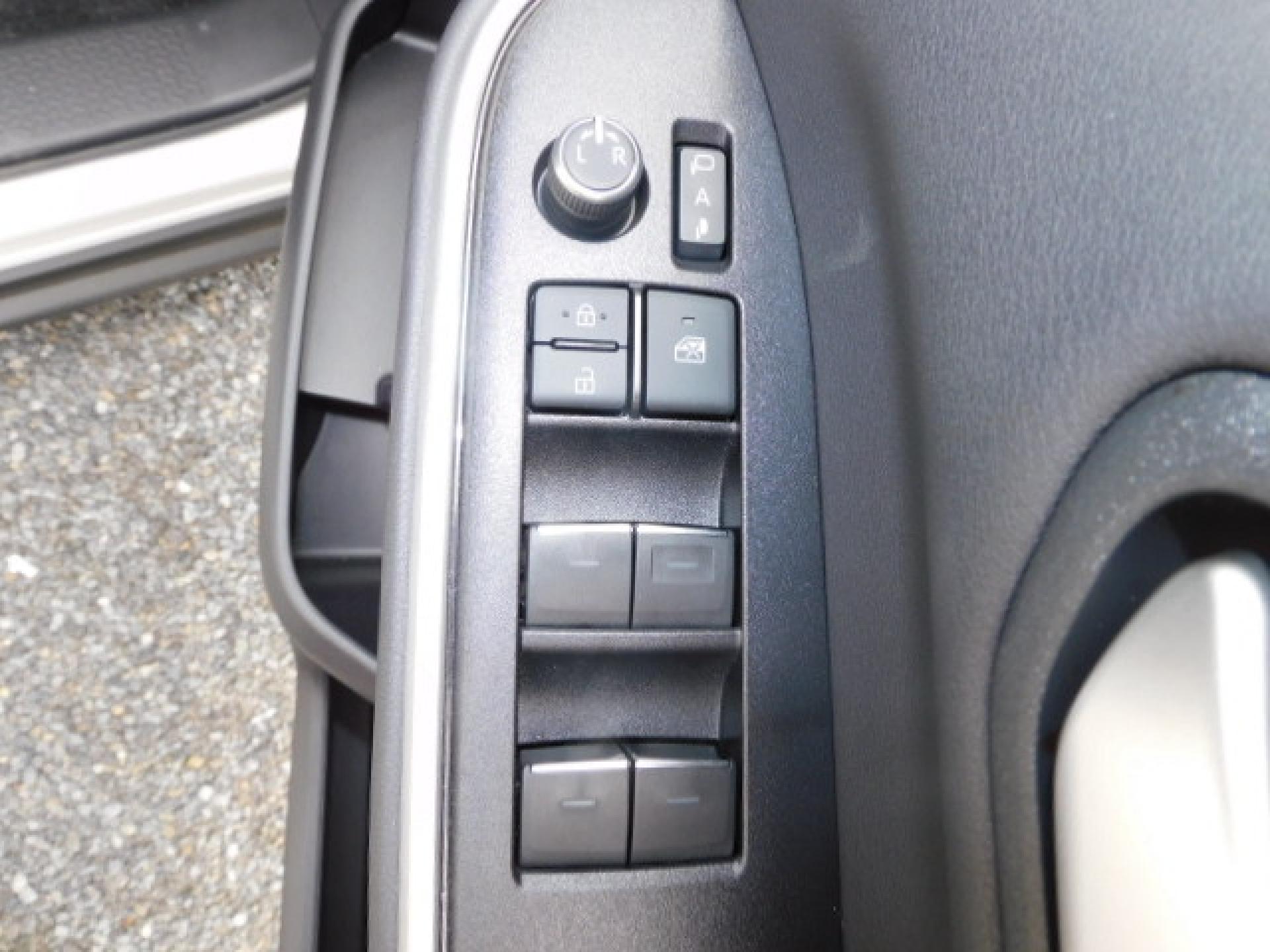 運転席ドアスイッチ