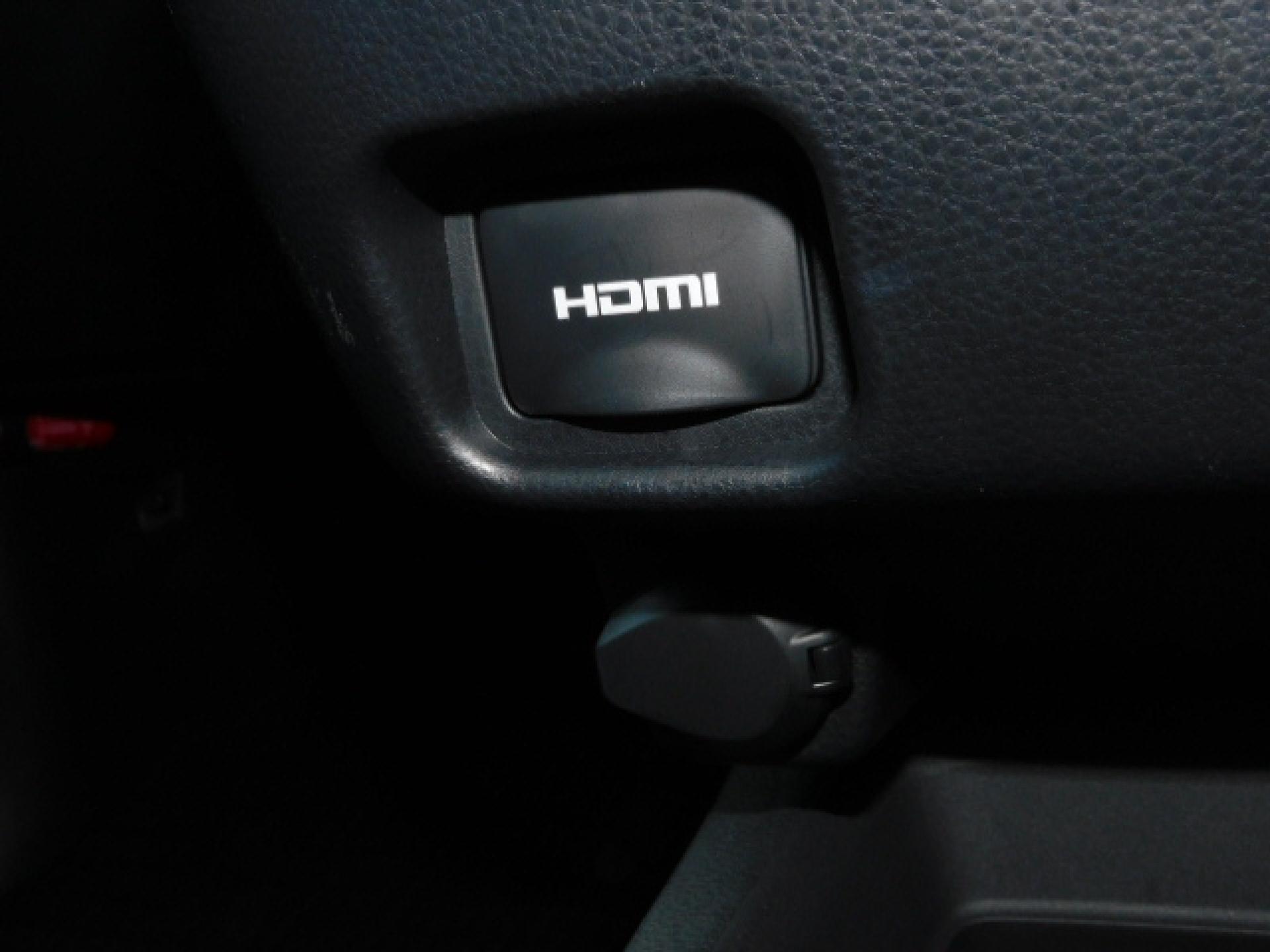 HDMI端子＋アクセサリーソケット（DC12V・120W/1個）