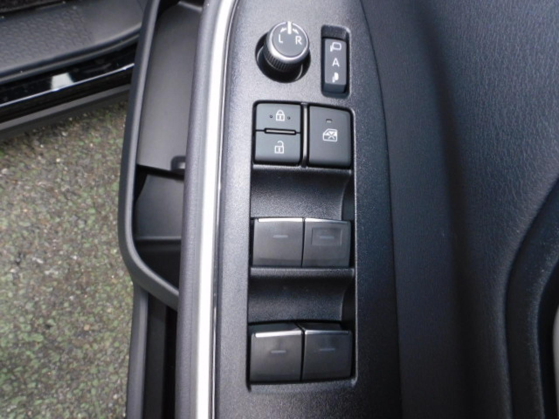 運転席ドアスイッチ