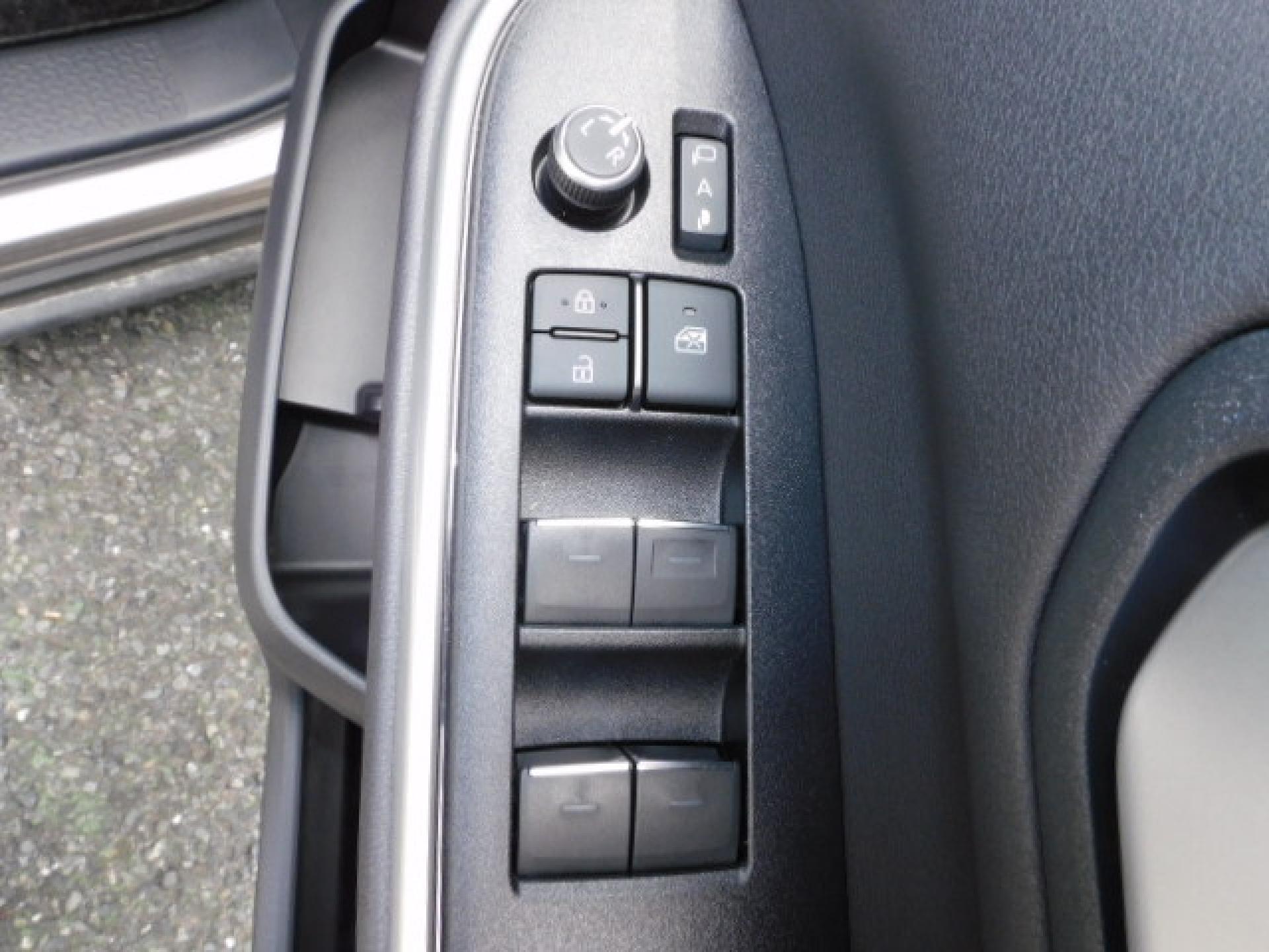 運転席ドアスイッチ
