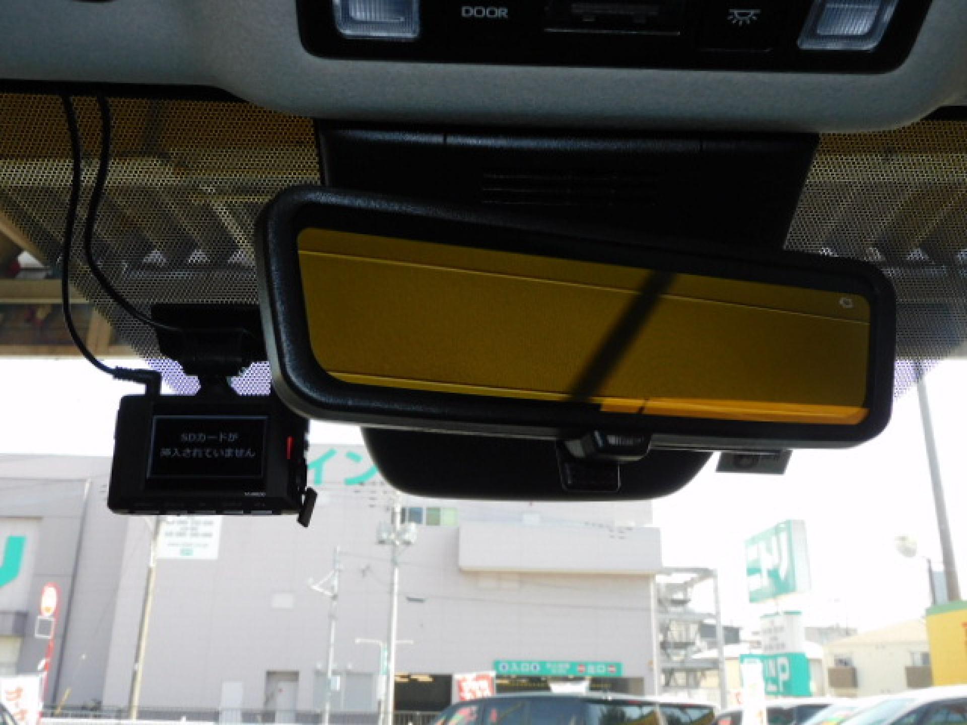 純正前後ドライブレコーダー（TZ-DR210）、デジタルインナーミラー（※）メーカーオプション ドライビングサポートパッケージ