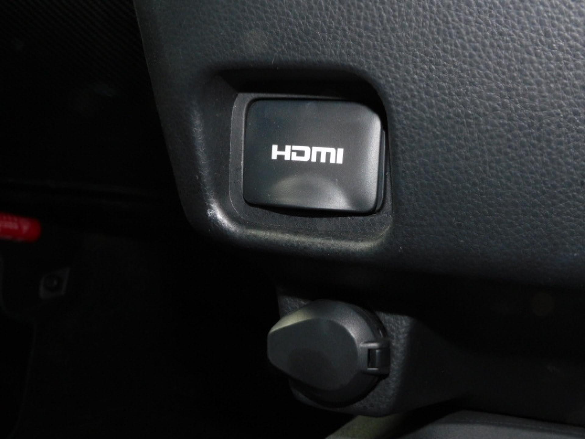 HDMI端子＋アクセサリーソケット（DC12V・120W/1個）