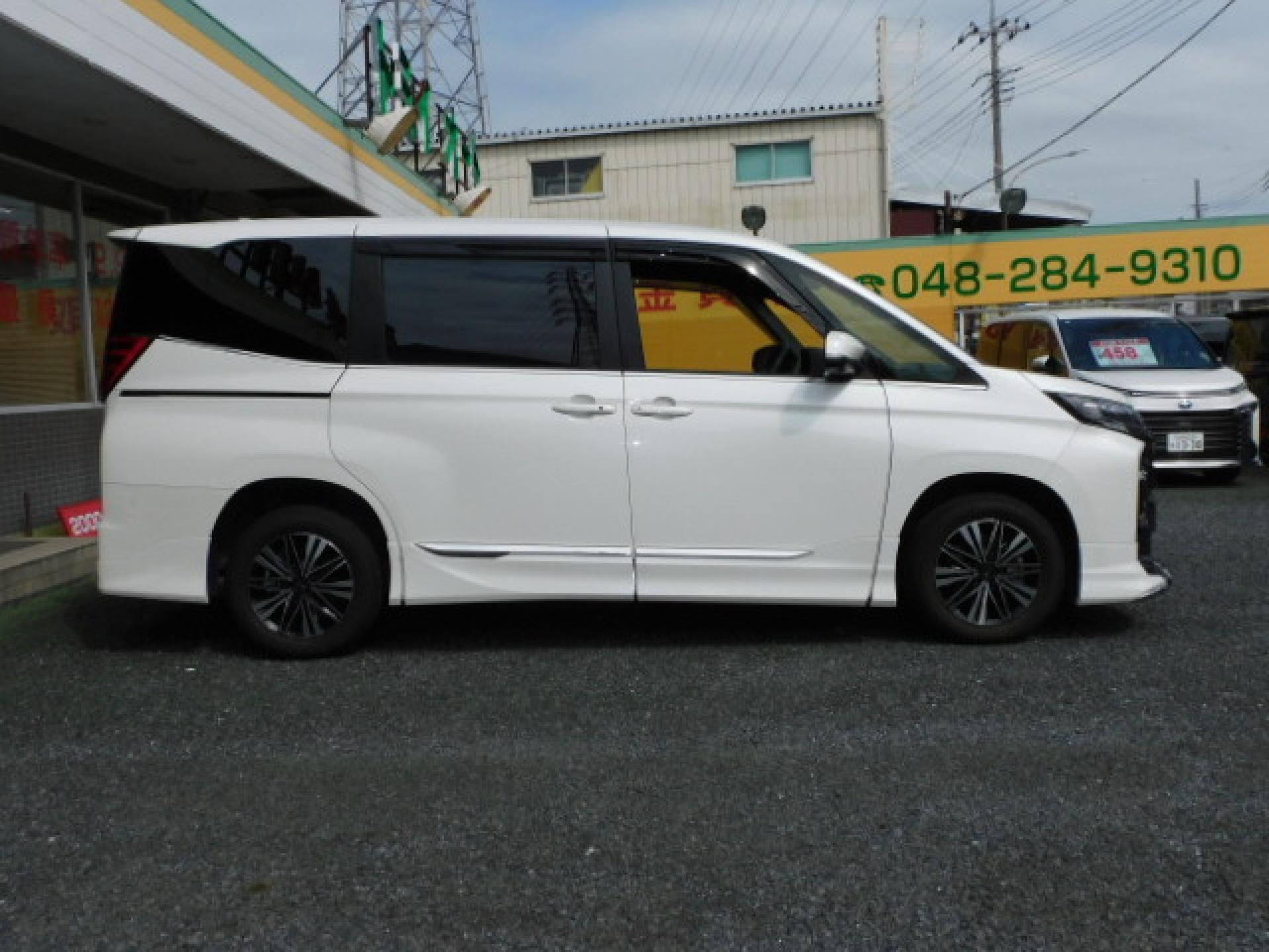 4年　ノアHV　S-Z　E-Four 4WD　モデリスタエアロ　快適利便パッケージHigh＆トヨタチームメイト！！