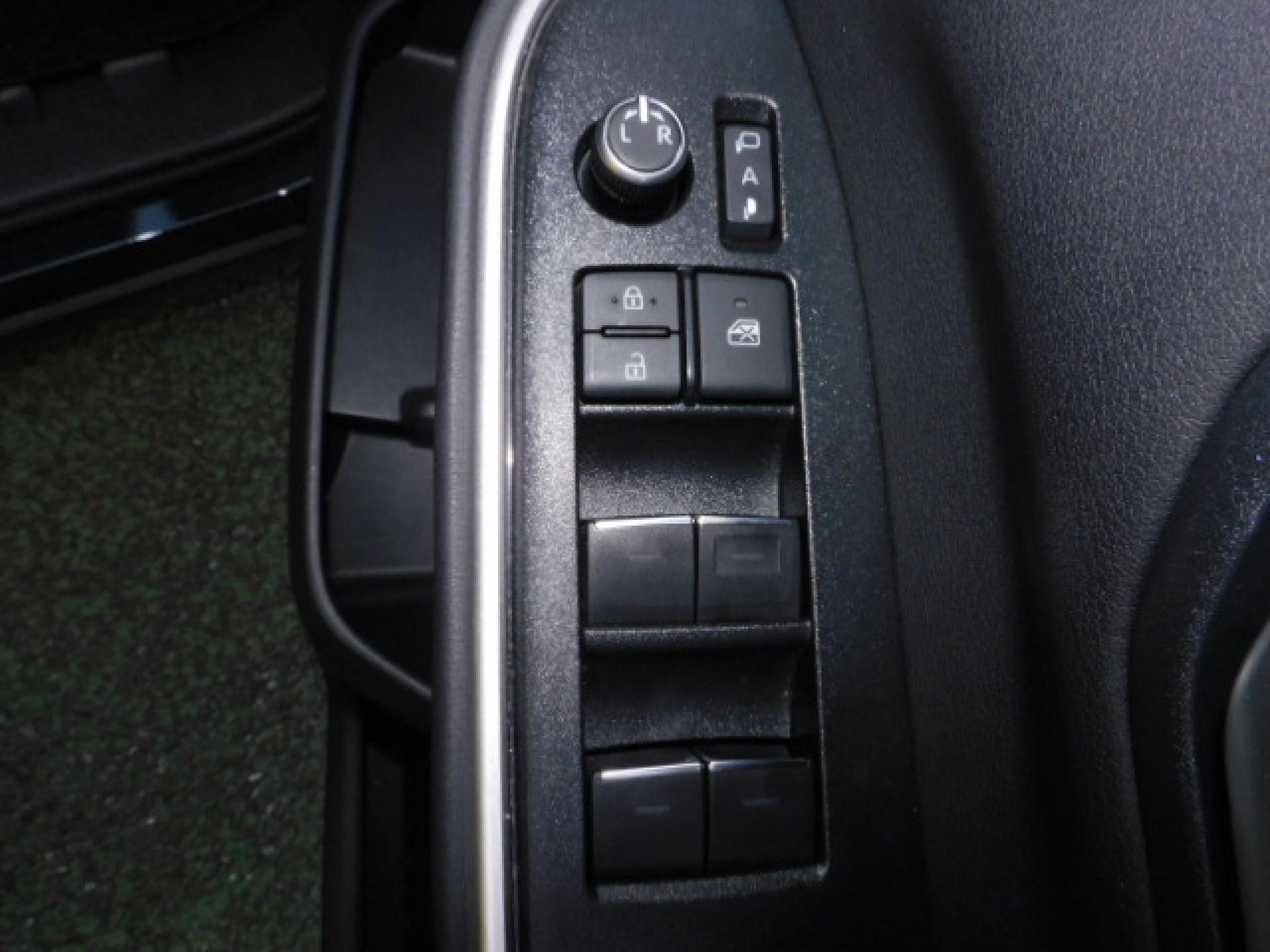 運転席ドアスイッチ