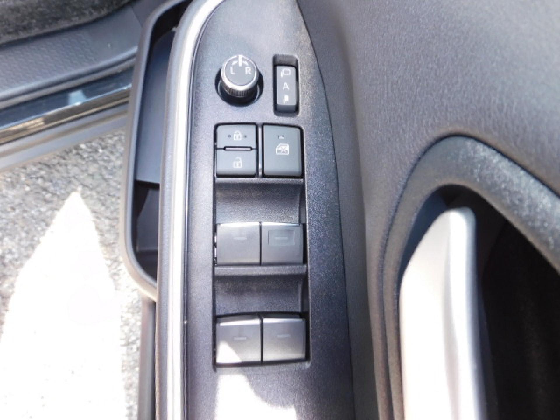 運転席ドアスイッチ