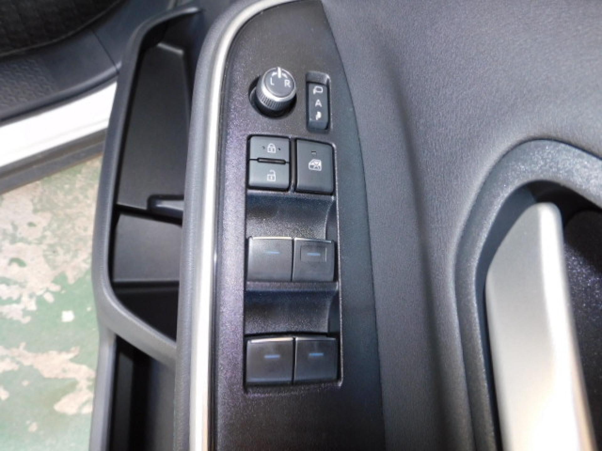 運転席ドアスイッチ