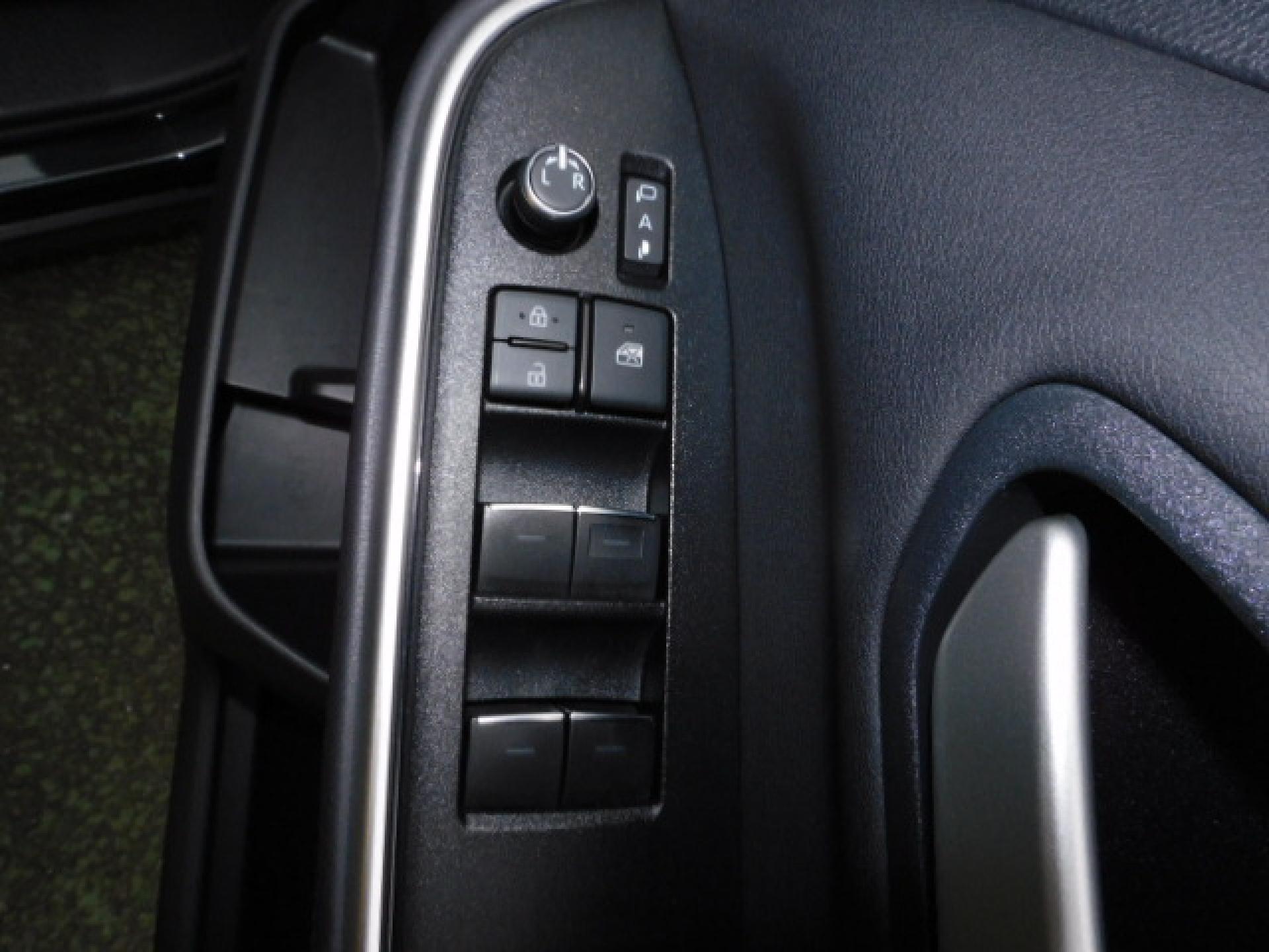運転席ドアスイッチ