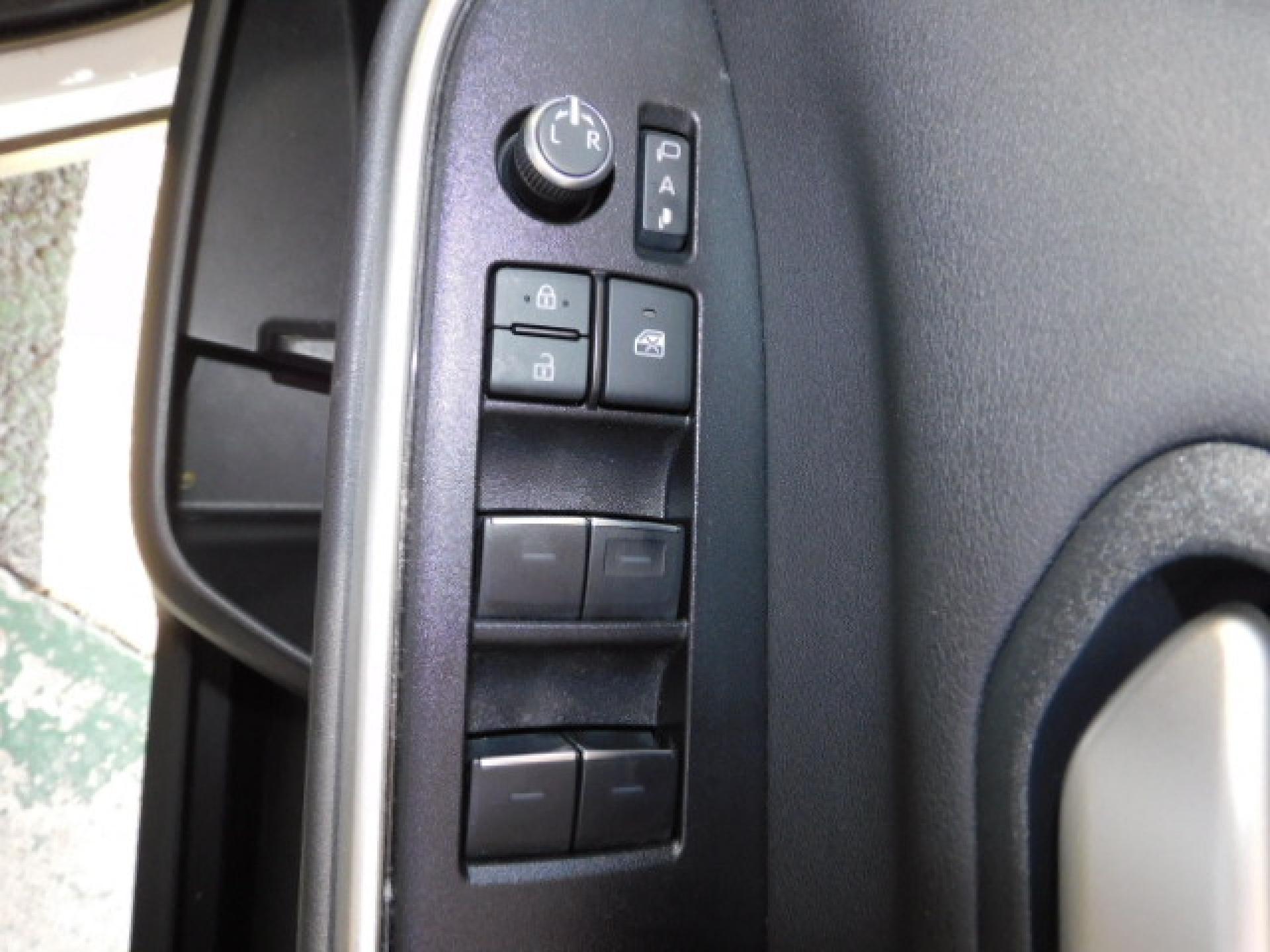 運転席ドアスイッチ