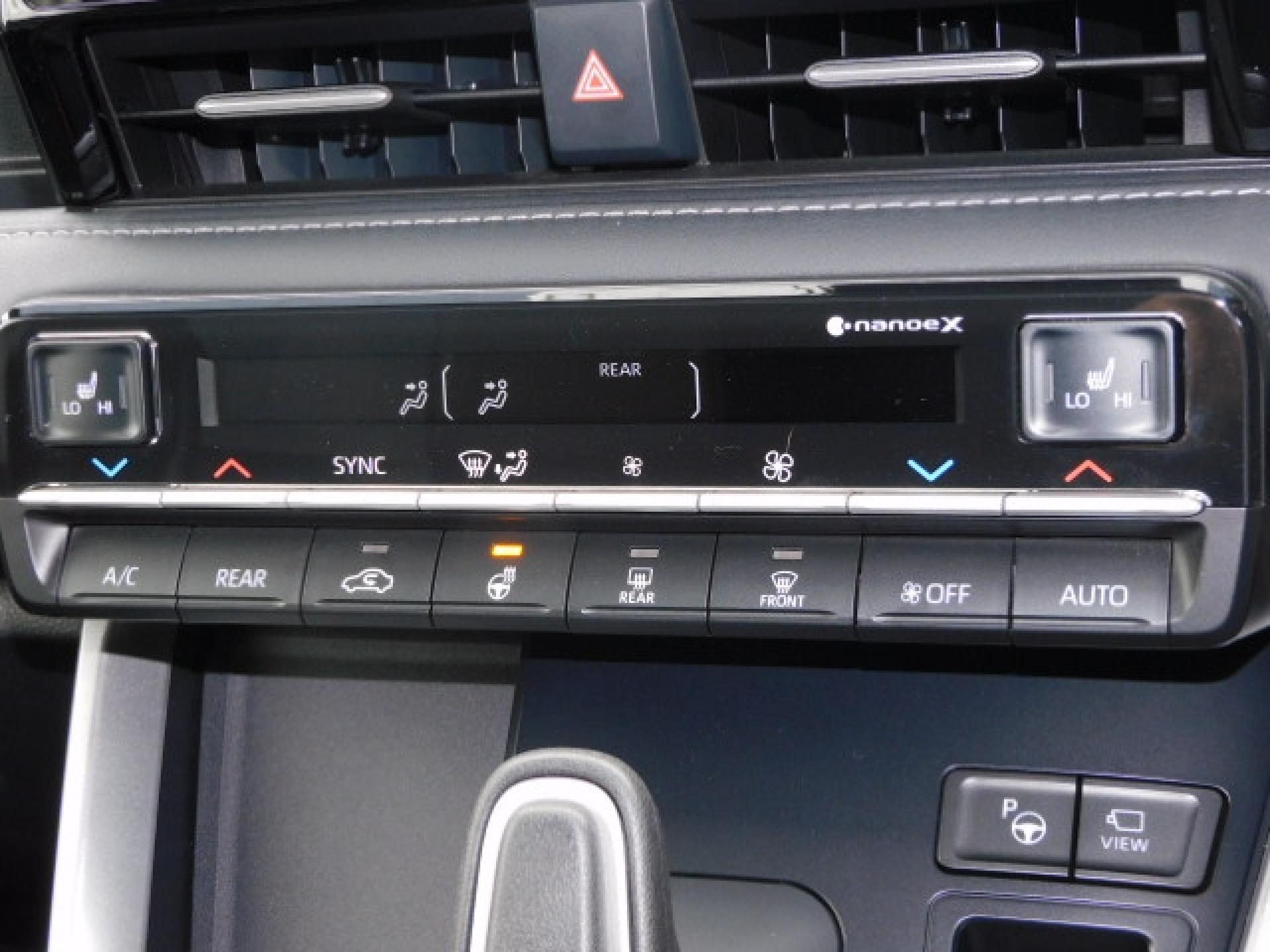 ナノイーX・ステアリングヒーター（※）メーカーオプション快適利便パッケージHigh