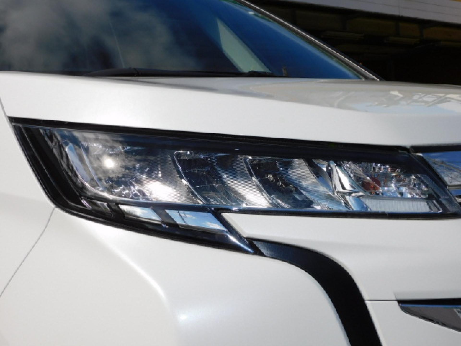 リフレクター式LEDヘッドランプ