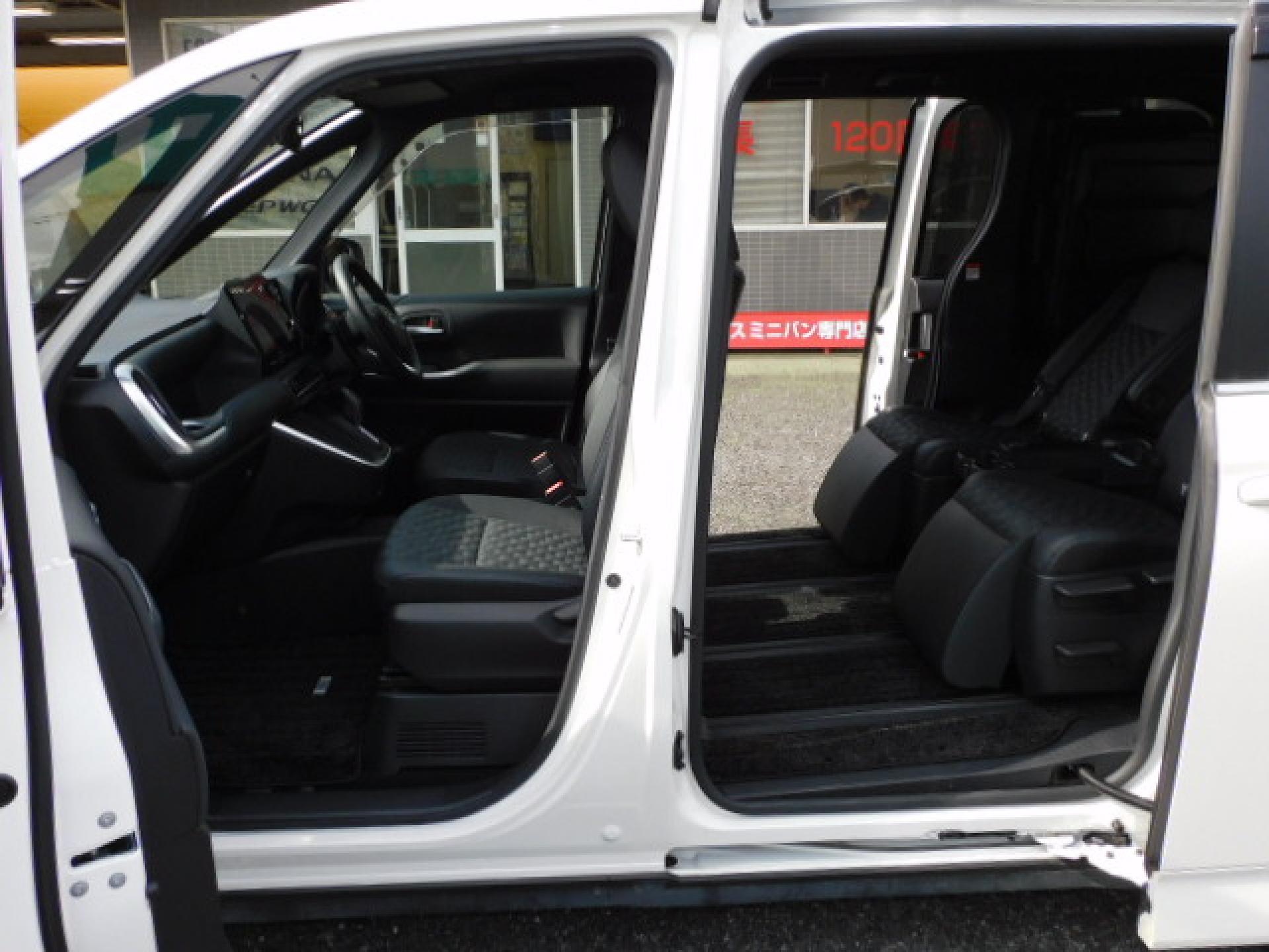 超ロングスライドモードでのシートアレンジです。