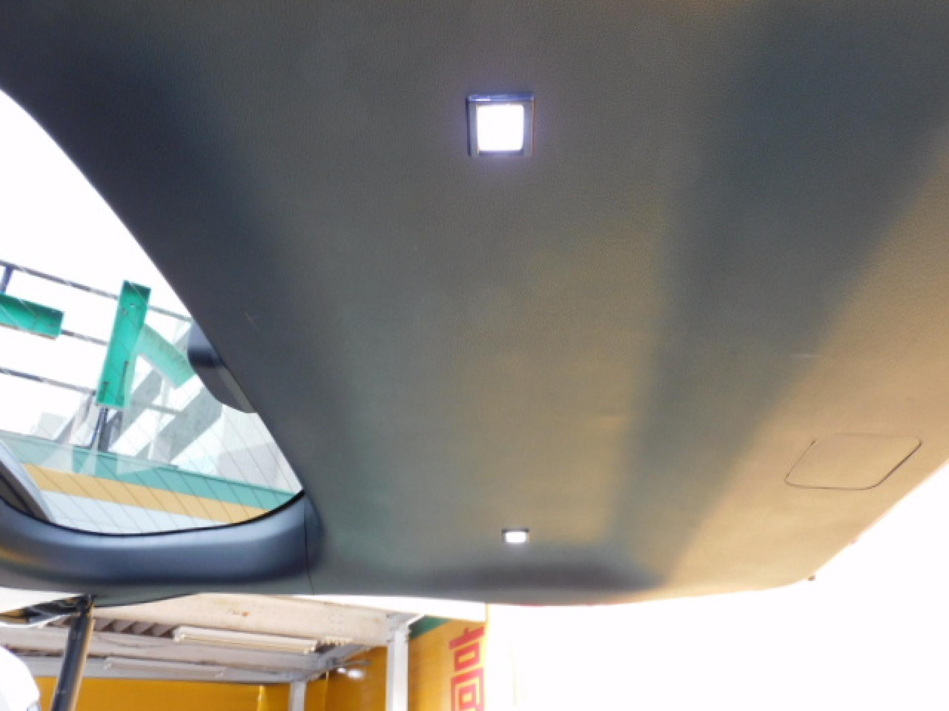 ラゲージLED（バックドア）（※）ディーラーオプション