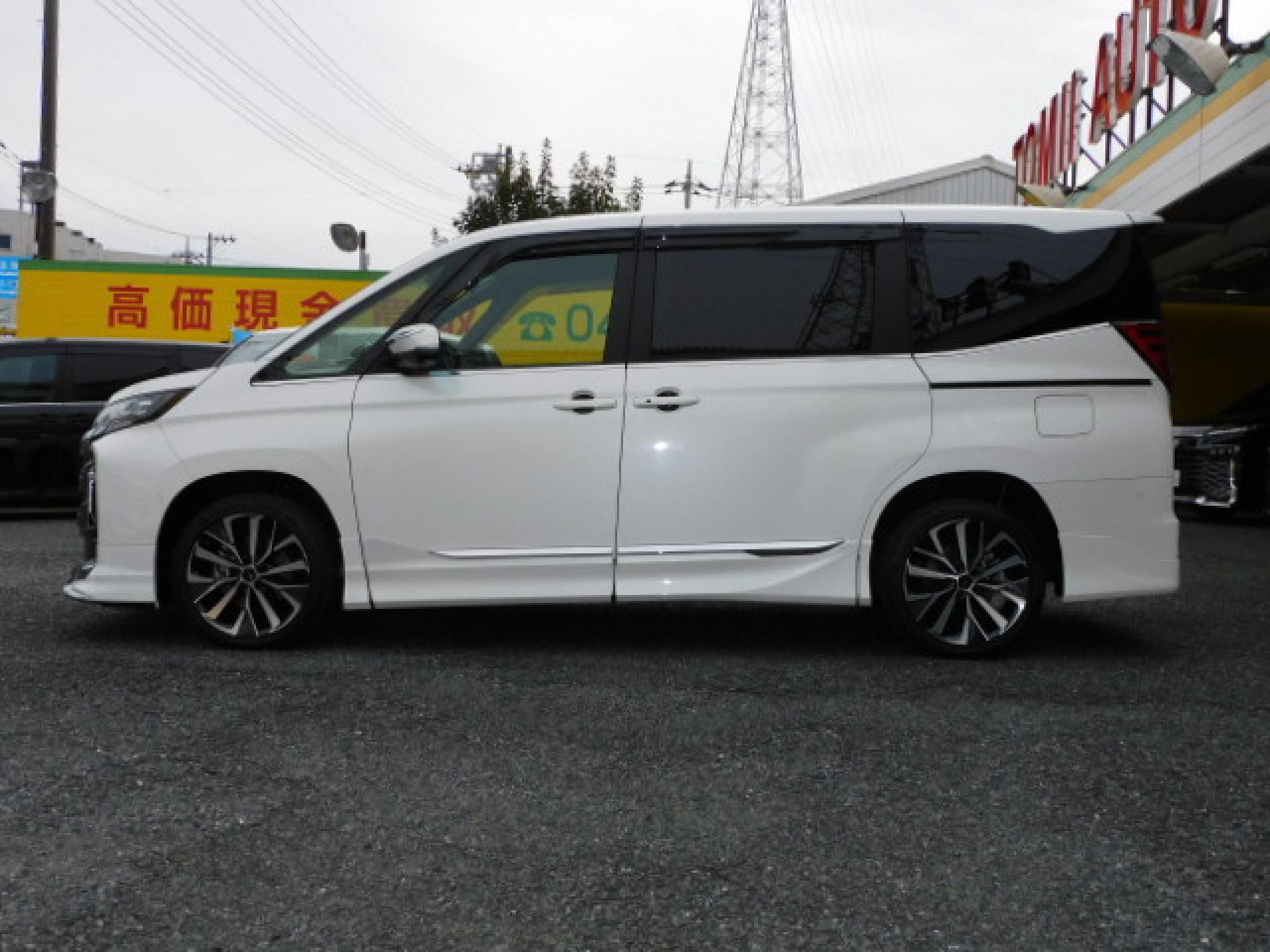 ホワイトパールクリスタルシャイン！ハンズフリーパワースライドドア（※）メーカーオプション快適利便パッケージHigh