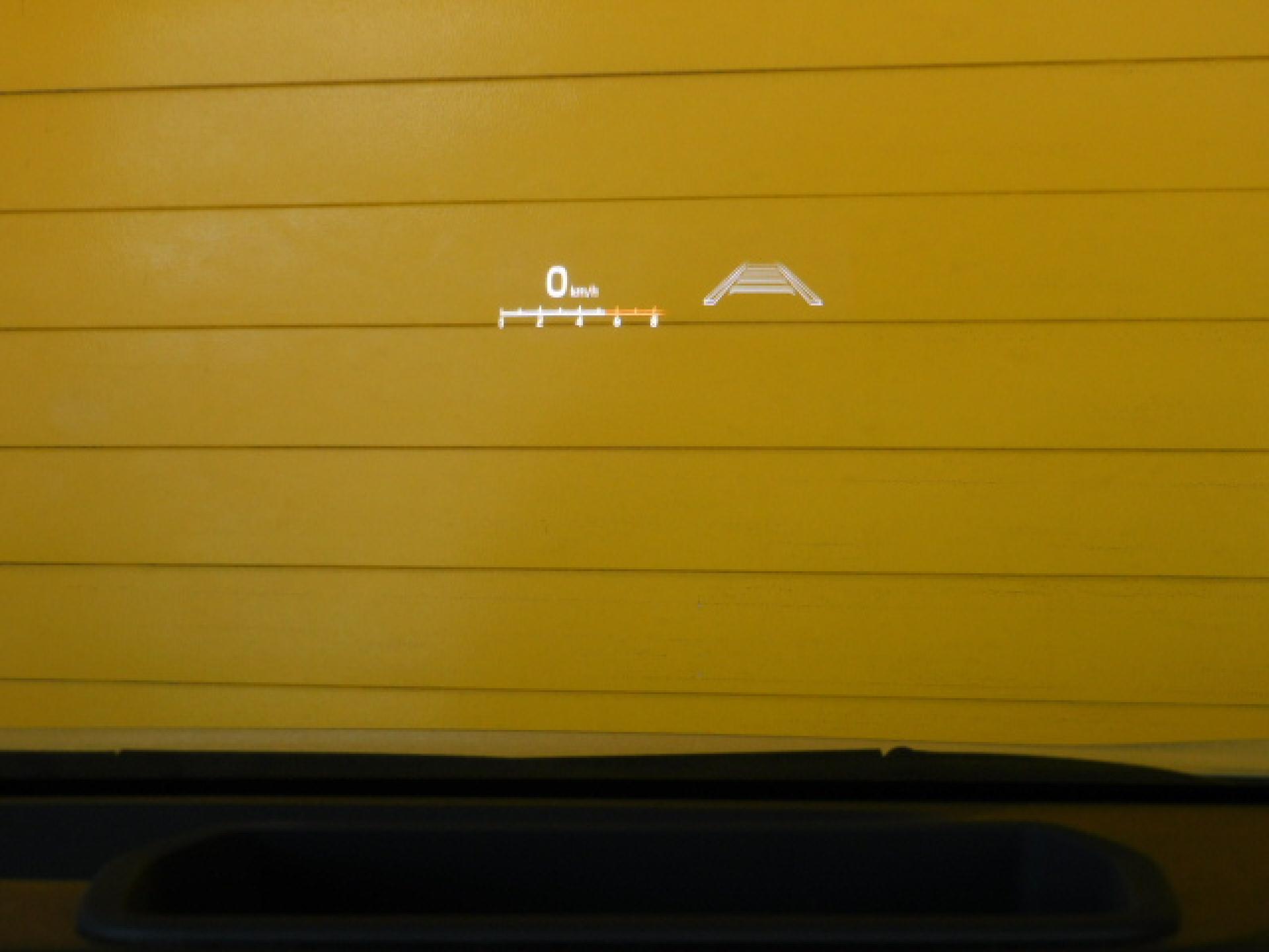 カラーヘッドアップディスプレイ（※）メーカーオプション ドライビングサポートパッケージ