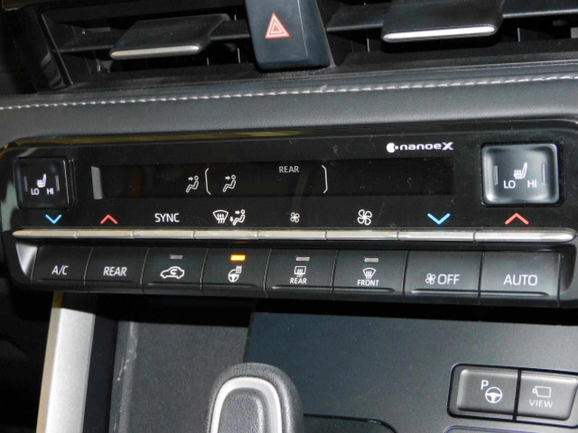 ナノイーX・ステアリングヒーター（※）メーカーオプション快適利便パッケージHigh