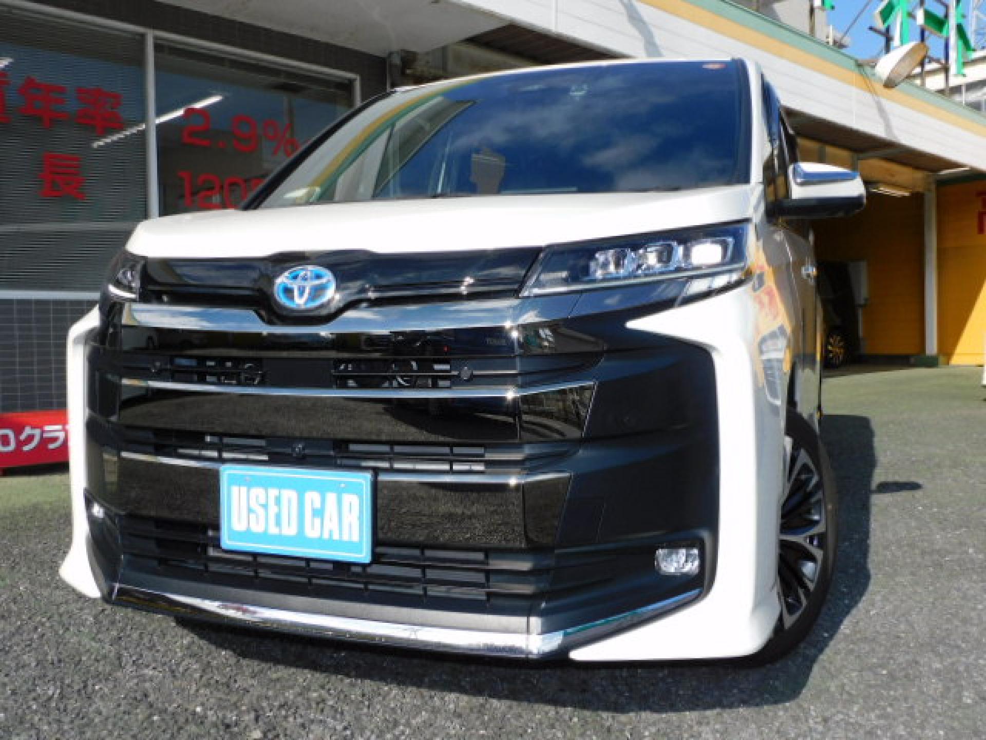 メーカーオプション多数の最上グレード【HV　S-Z　E-Four 4WD】です！！