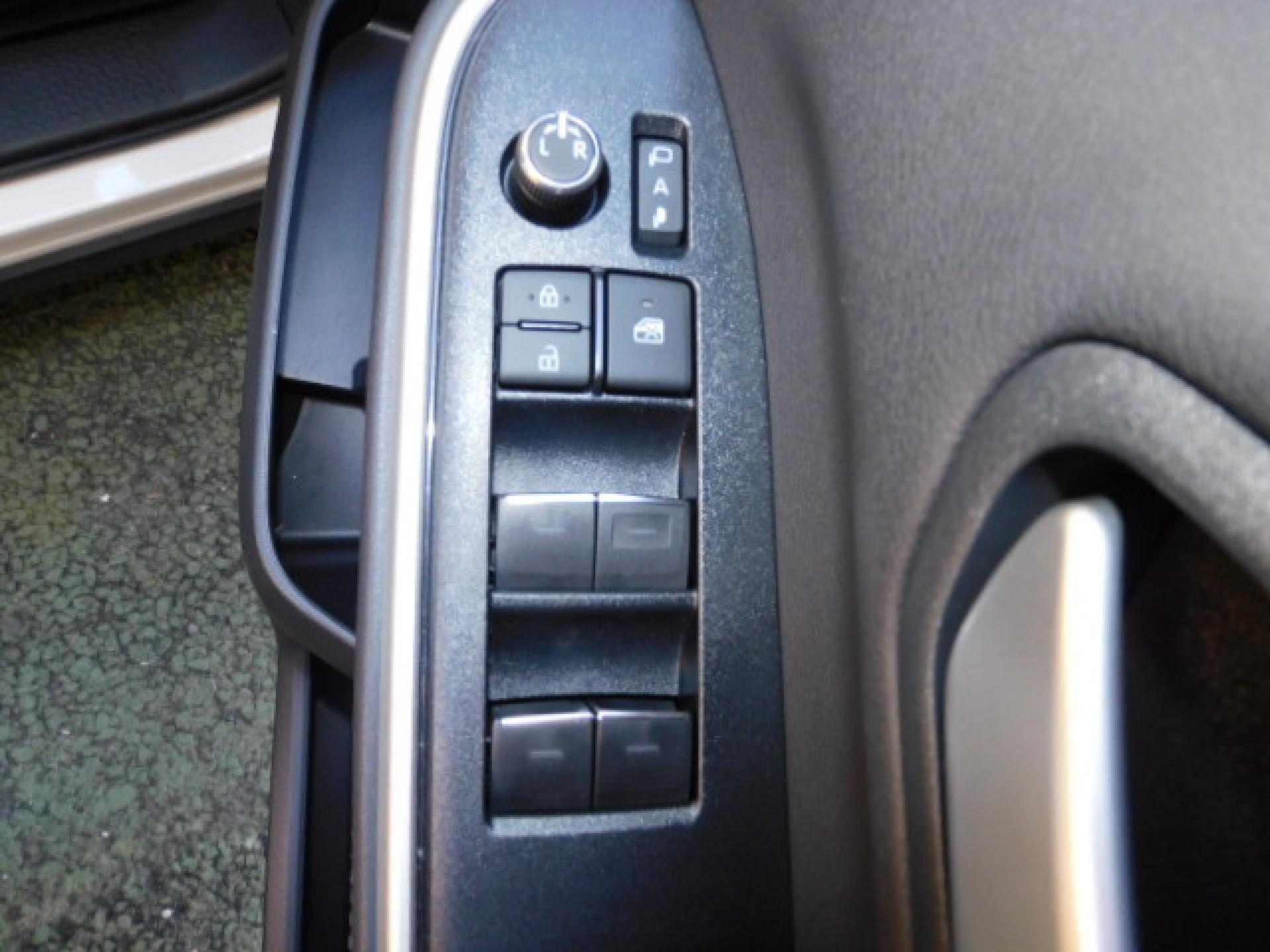 運転席ドアスイッチ