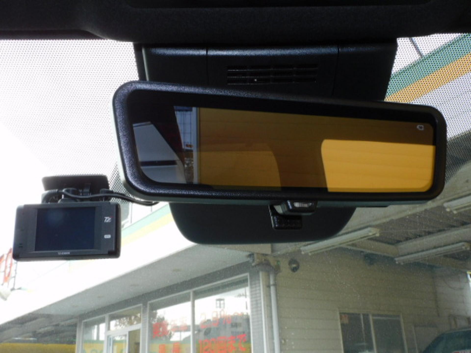 純正前後ドライブレコーダー（TZ-D305W）、デジタルインナーミラー（※）メーカーオプション ドライビングサポートパッケージ