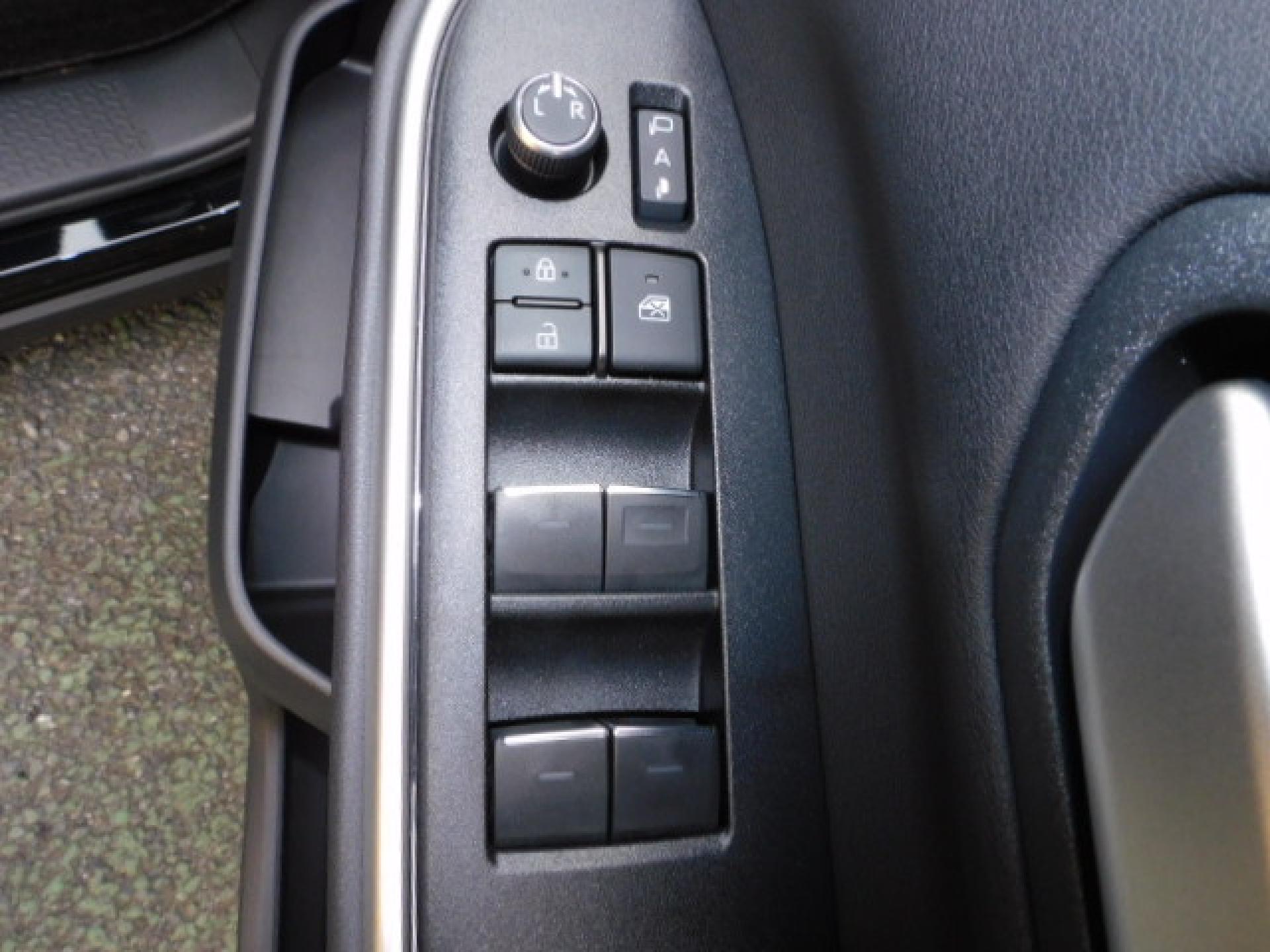 運転席ドアスイッチ