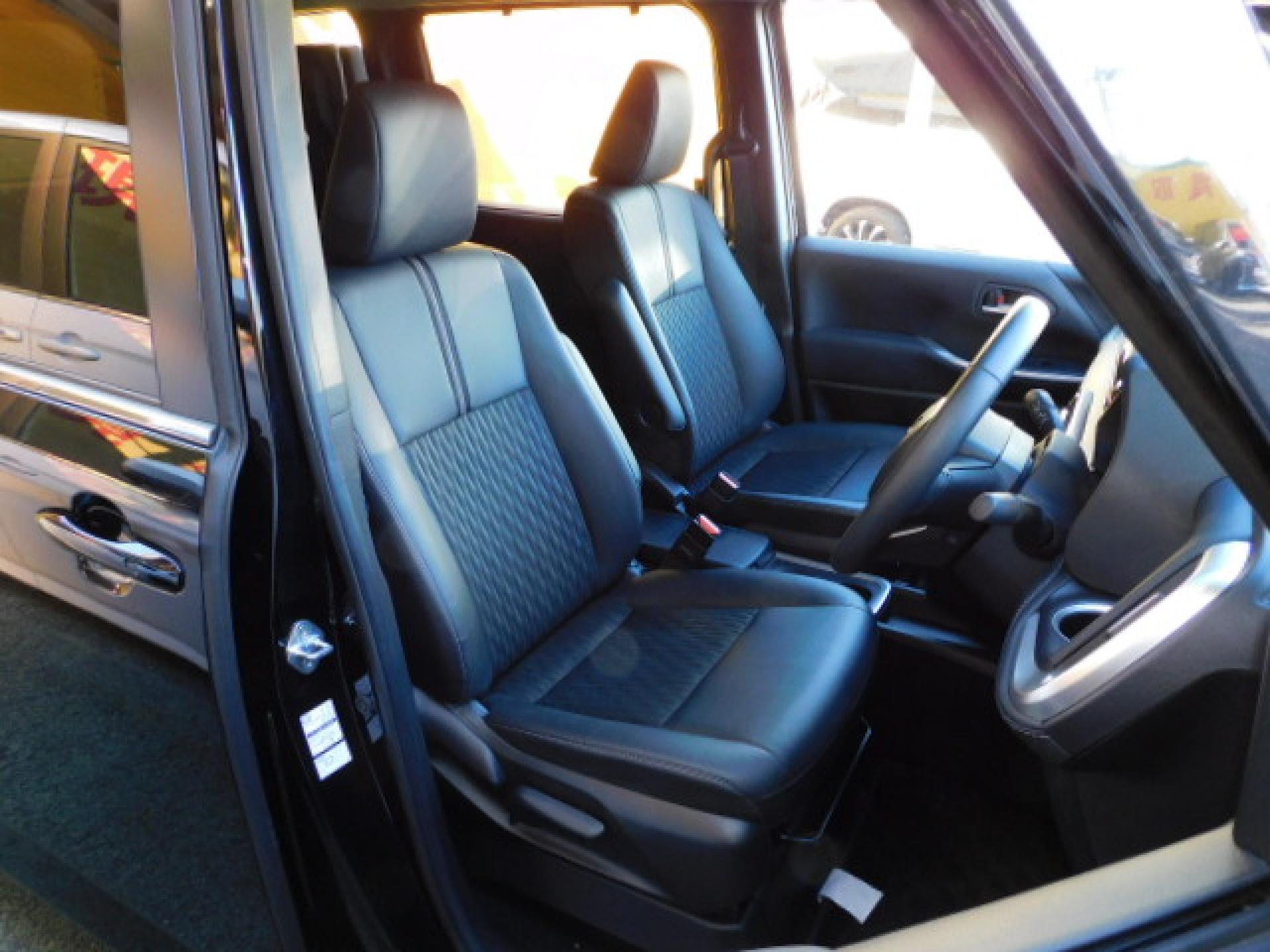 前席+2列目シートヒーター(※)メーカーオプション快適利便パッケージHigh