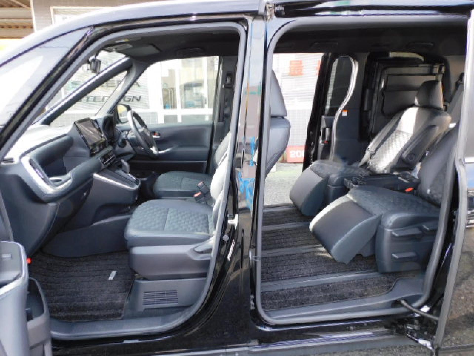 超ロングスライドモードでのシートアレンジです。