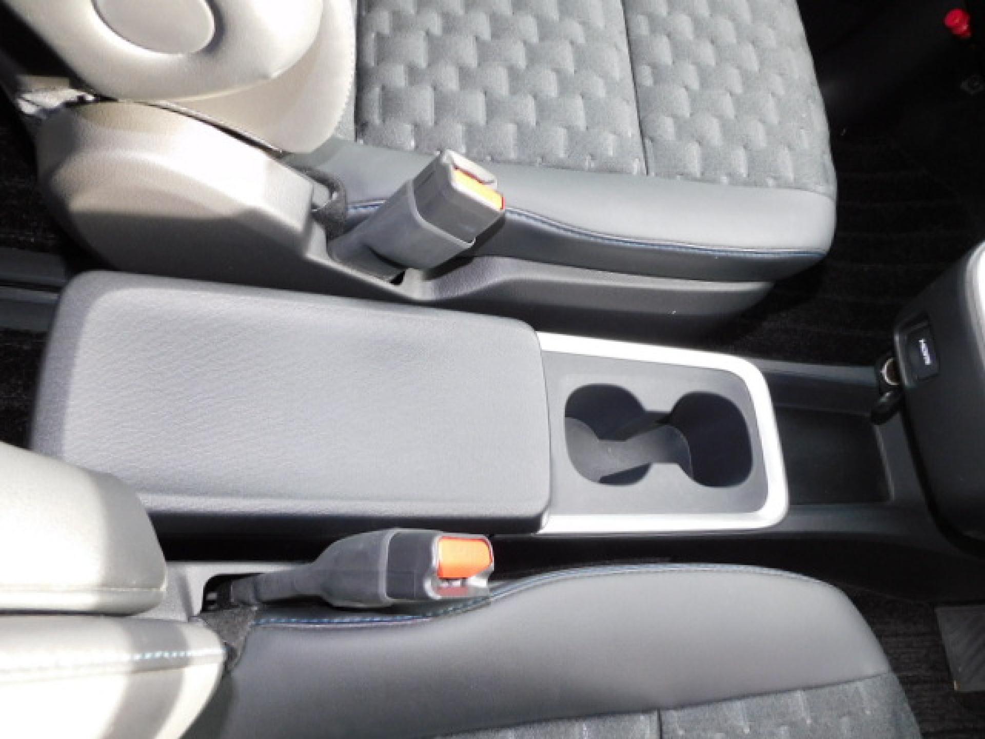 インパネ一体型センターコンソールボックス(アッパートレイ・カップホルダー×2・リアボックス付)