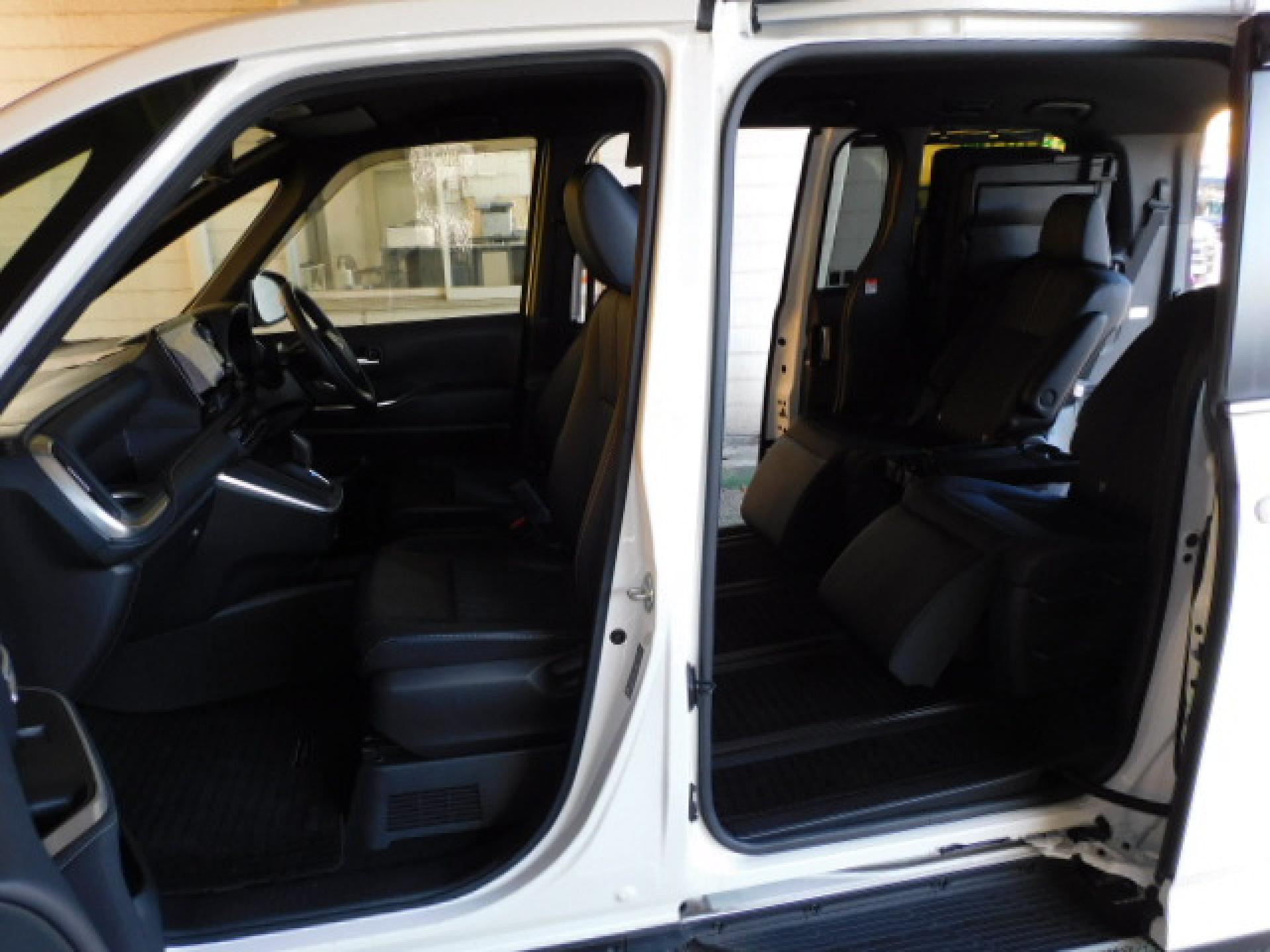 超ロングスライドモードでのシートアレンジです。