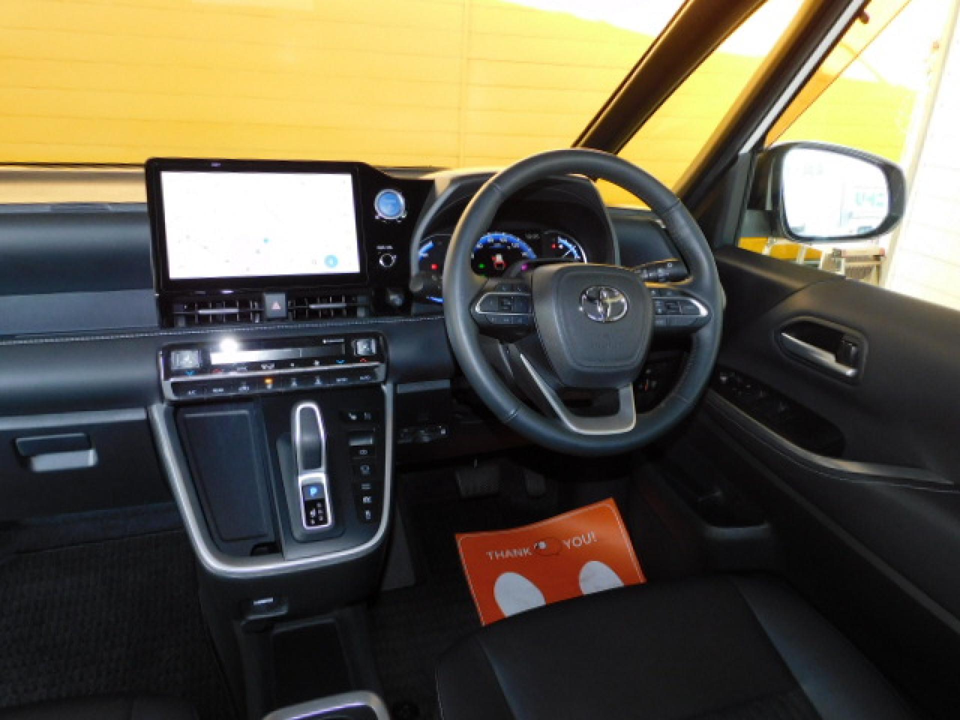 10.5インチディスプレイオーディオPlus＆パノラミックビューモニター、カラーヘッドアップディスプレイ＋デジタルインナーミラー（※）メーカーオプション ドライビングサポートパッケージ