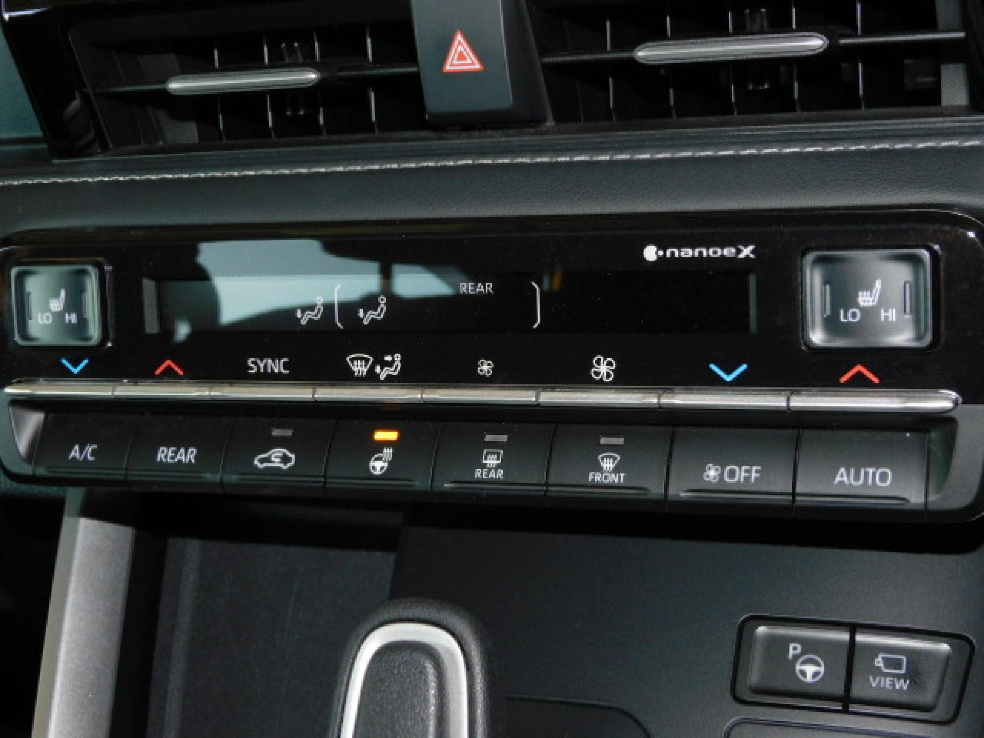 ナノイーX・ステアリングヒーター（※）メーカーオプション快適利便パッケージHigh