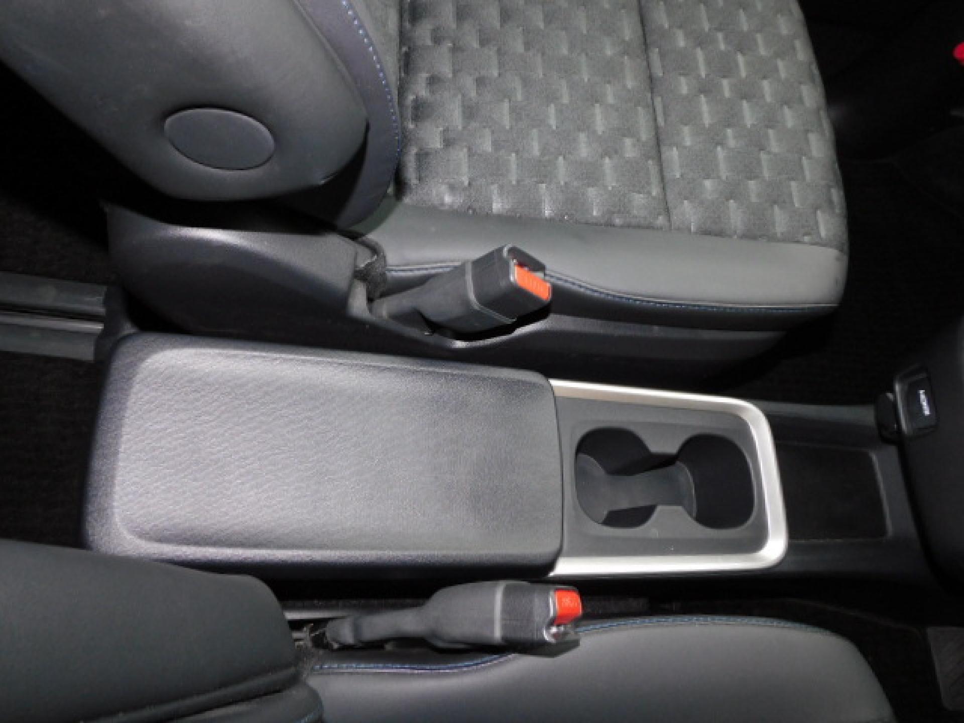 インパネ一体型センターコンソールボックス（アッパートレイ・カップホルダー×2・リアボックス付）