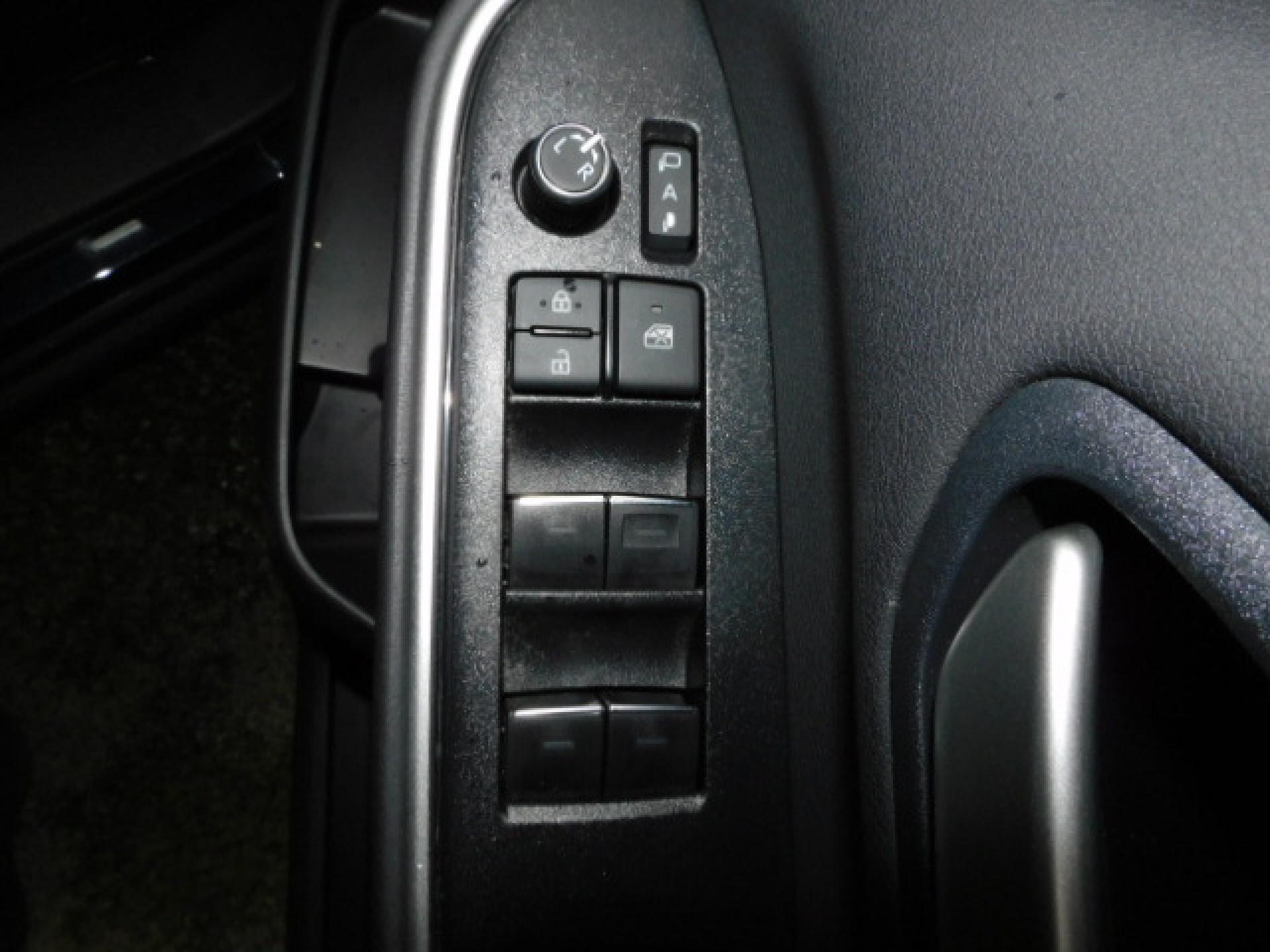 運転席ドアスイッチ