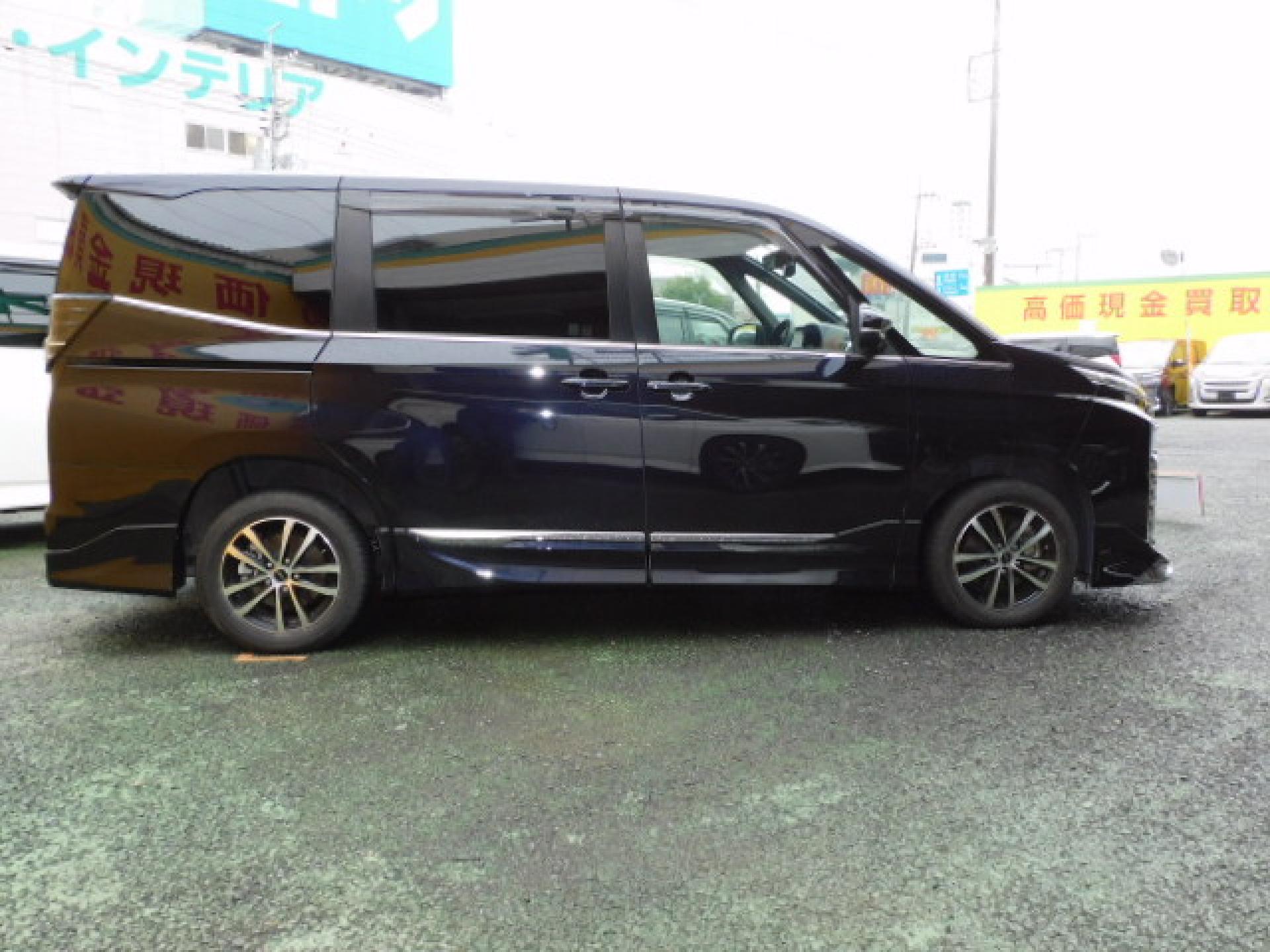 5年　ヴォクシーHV　S-Z　E-Four 4WD　寒冷地仕様　快適利便パッケージHigh＆トヨタチームメイト！！エヴァンス16インチアルミ