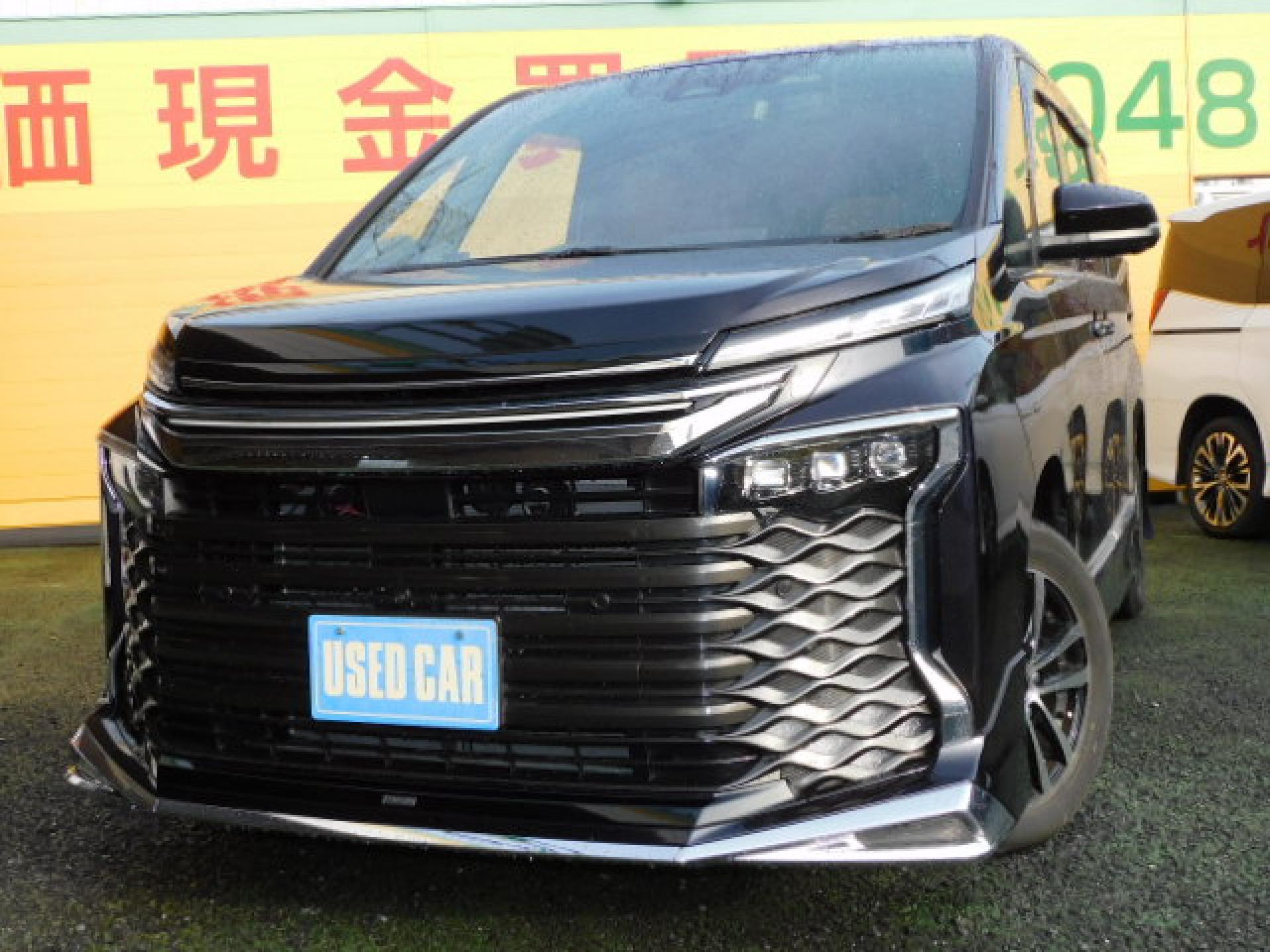 オートレベリング機能付プロジェクター式3眼LEDヘッドランプ＋アダプティブハイビームシステム（※）メーカーオプション