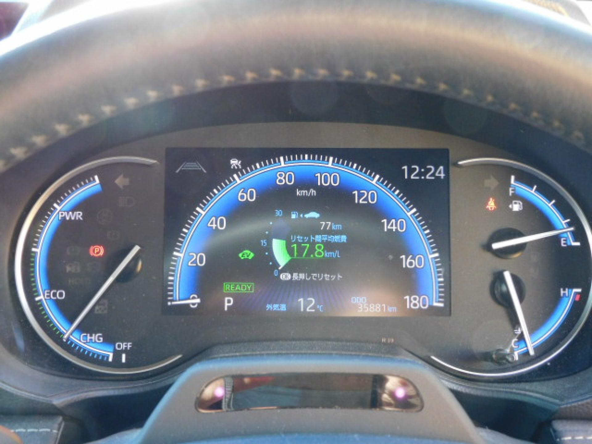 ハイブリッド専用オプティトロンメーター＋7インチマルチインフォメーションディスプレイ、ドライバーモニターカメラ（※）メーカーオプション