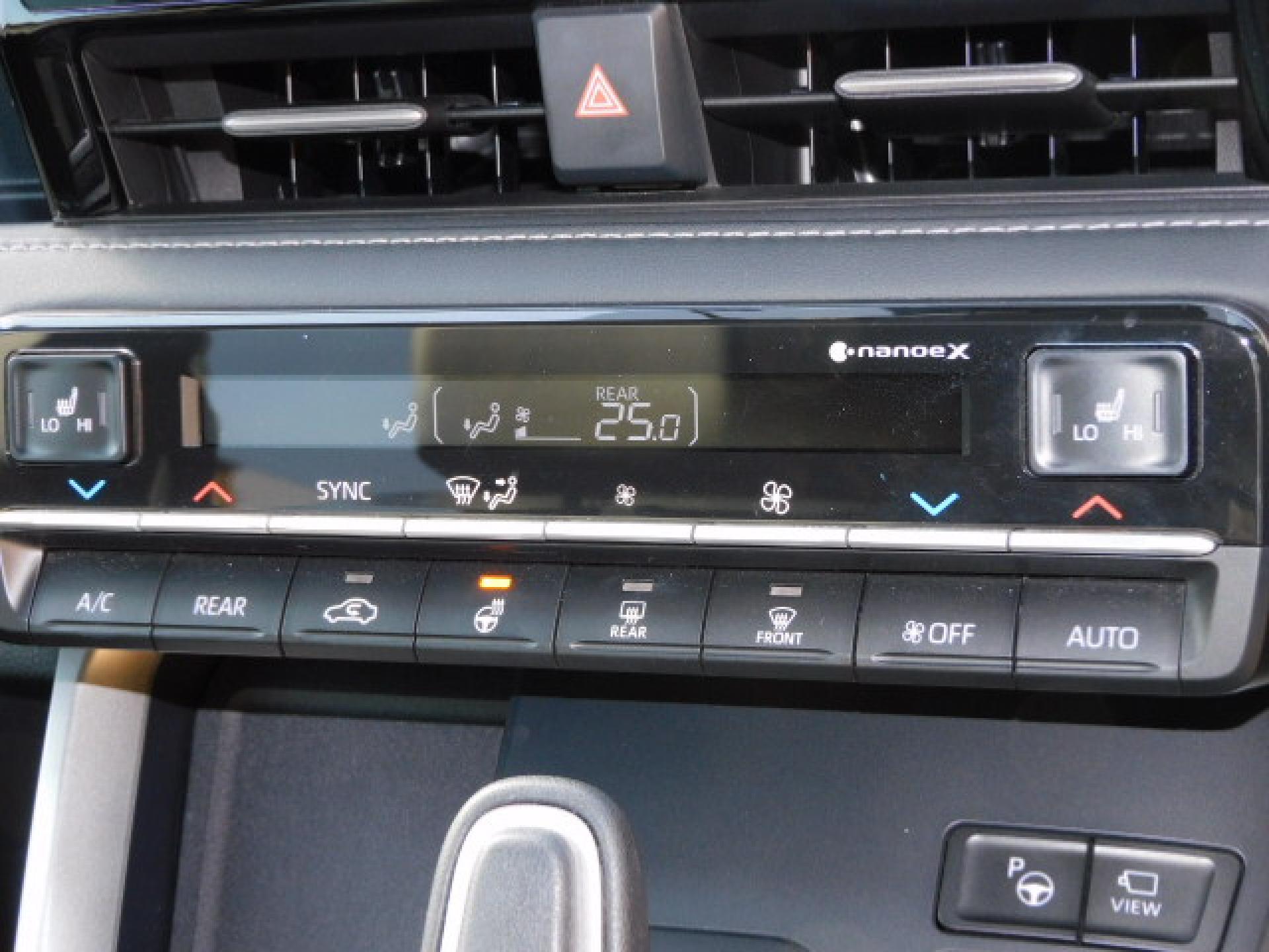 ナノイーX・ステアリングヒーター（※）メーカーオプション快適利便パッケージHigh