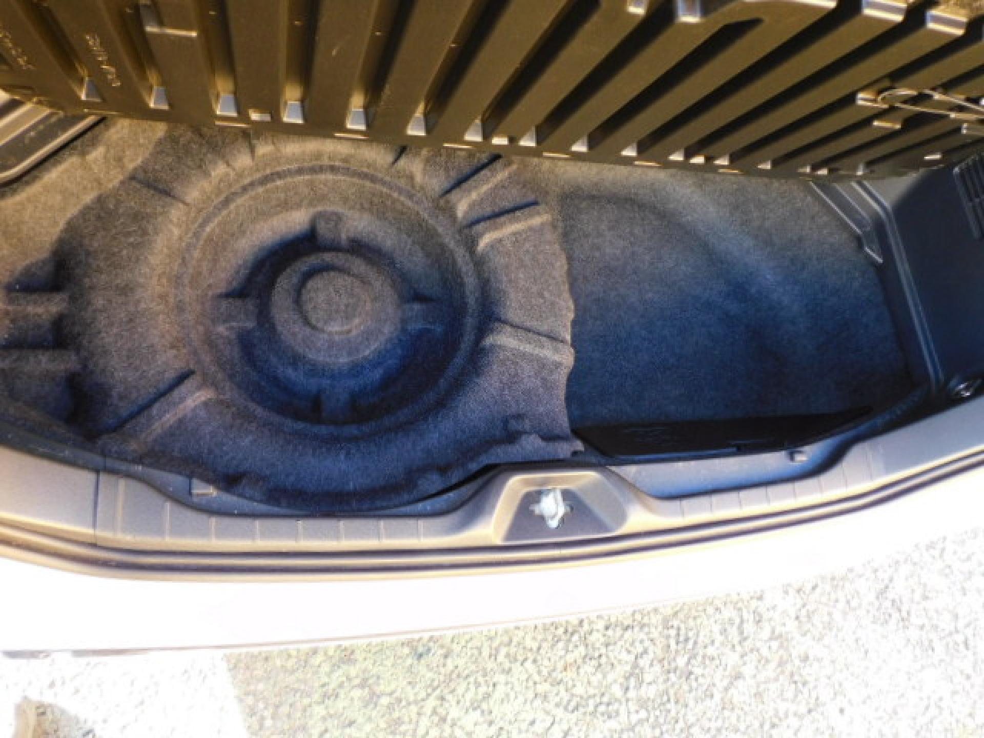 応急用スペアタイヤ＋工具セット（※）メーカーオプション