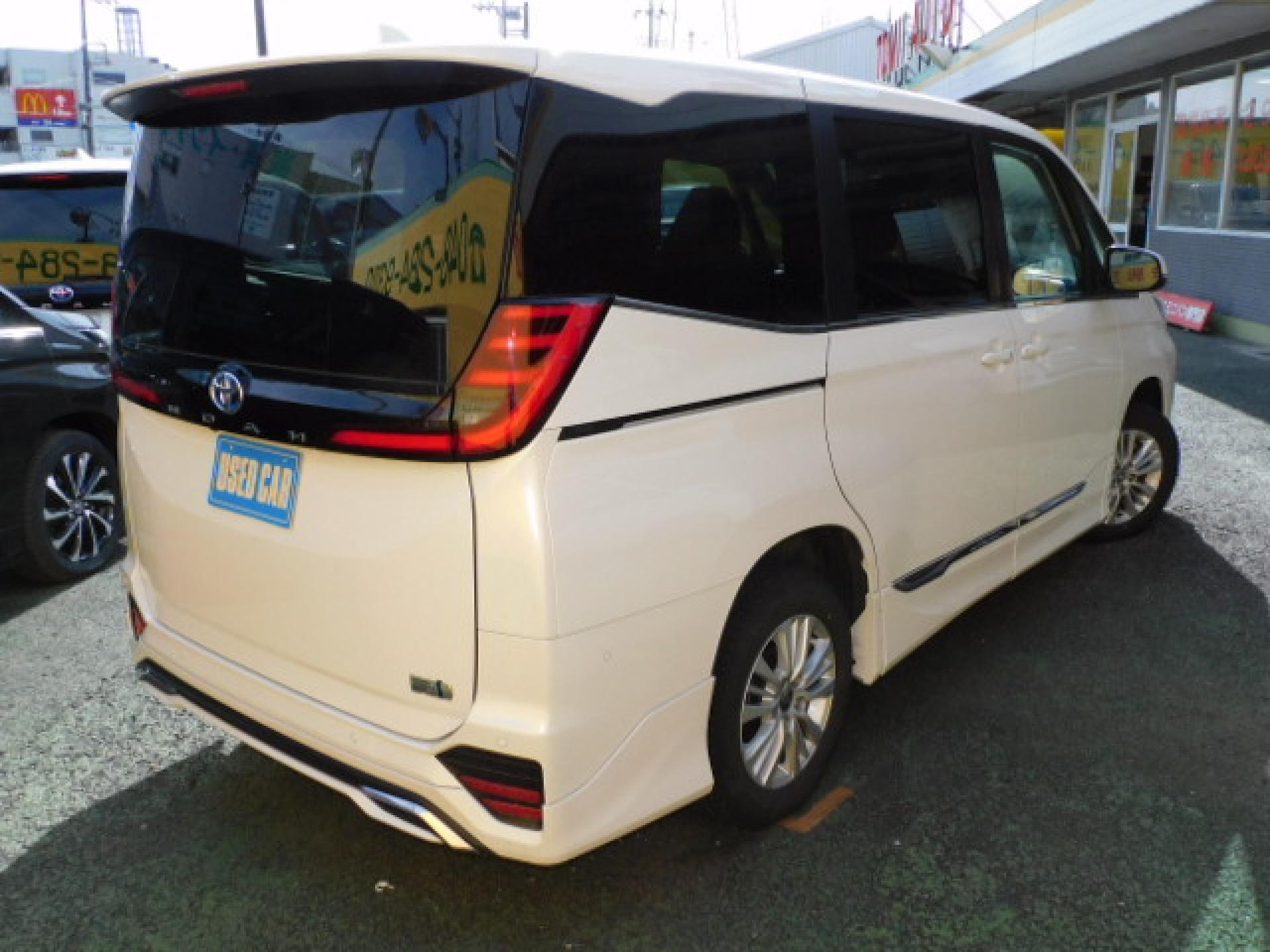 パワーバックドア（※）メーカーオプション快適利便パッケージHigh