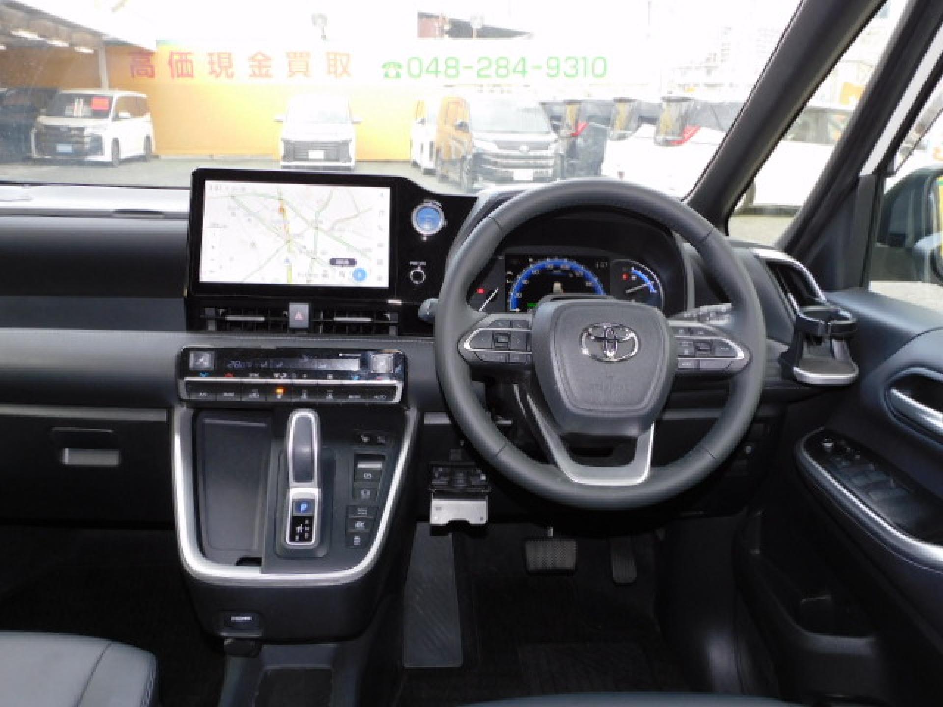 10.5インチディスプレイオーディオPlus&パノラミックビューモニター、カラーヘッドアップディスプレイ+デジタルインナーミラー(※)メーカーオプション ドライビングサポートパッケージ