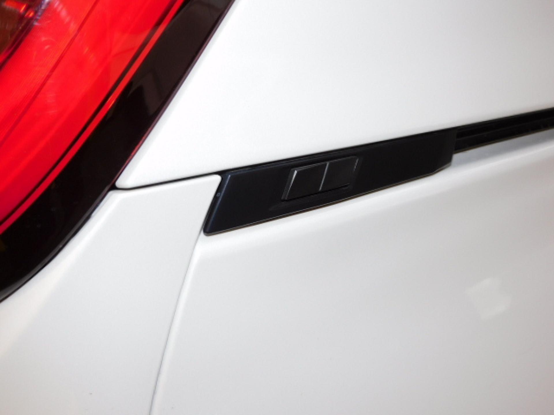 パワーバックドアスイッチ(※)メーカーオプション快適利便パッケージHigh