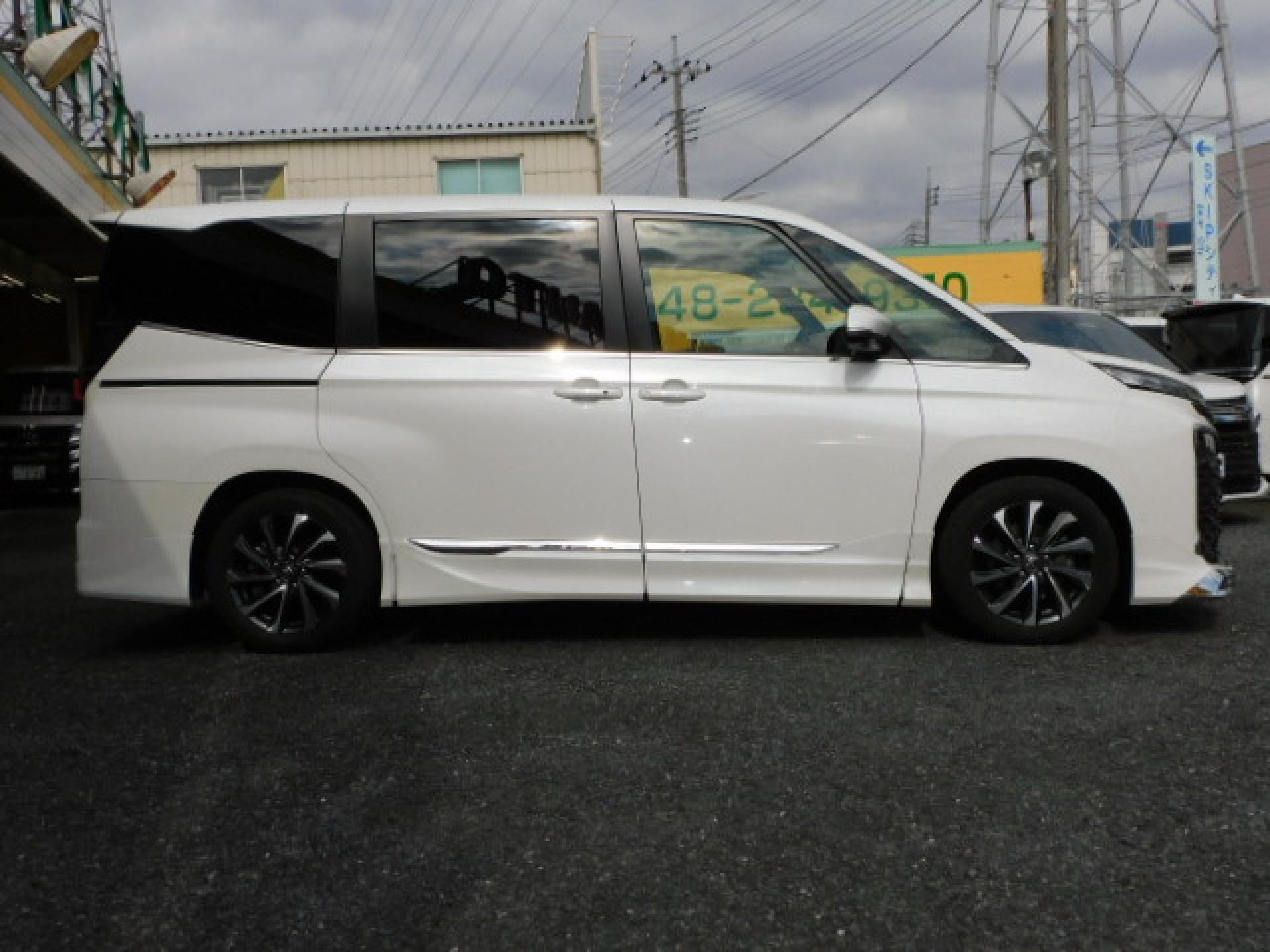 5年　ヴォクシーHV　S-Z　モデリスタエアロ！！快適利便パッケージHigh＆トヨタチームメイト！！