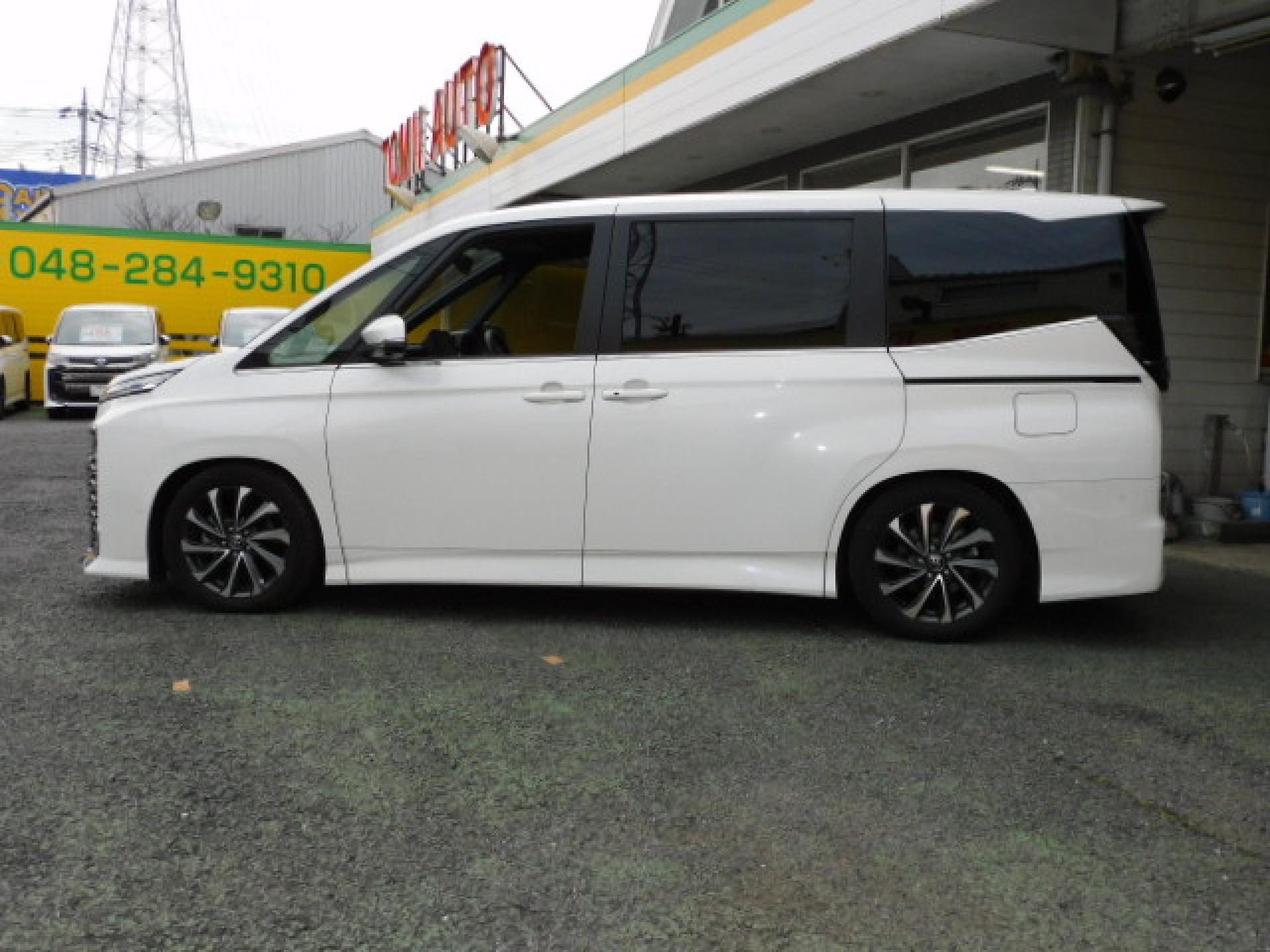 ホワイトパールクリスタルシャイン!ハンズフリーパワースライドドア(※)メーカーオプション快適利便パッケージHigh