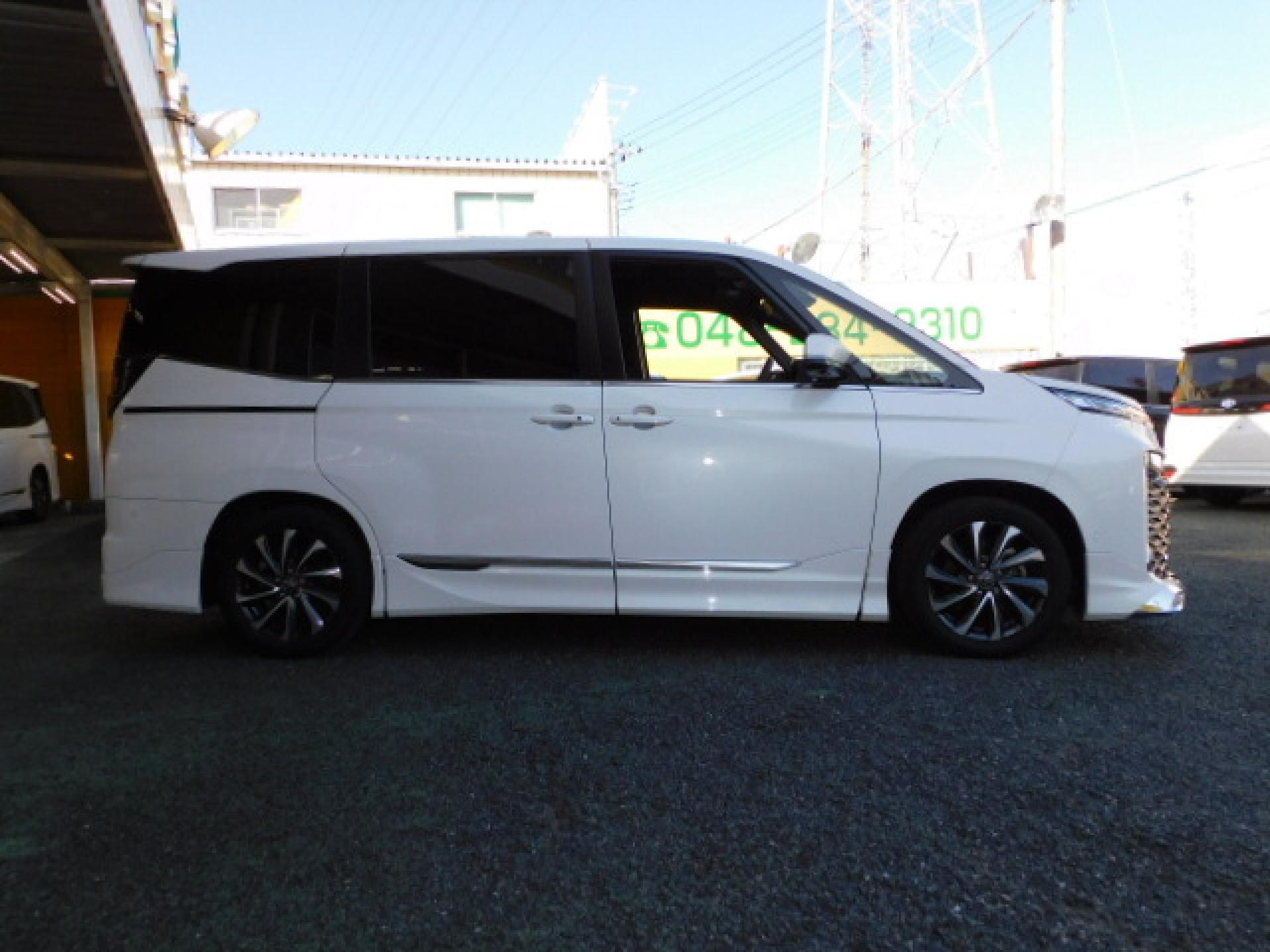 5年 ヴォクシーHV S-Z モデリスタエアロ!!快適利便パッケージHigh&トヨタチームメイト!!