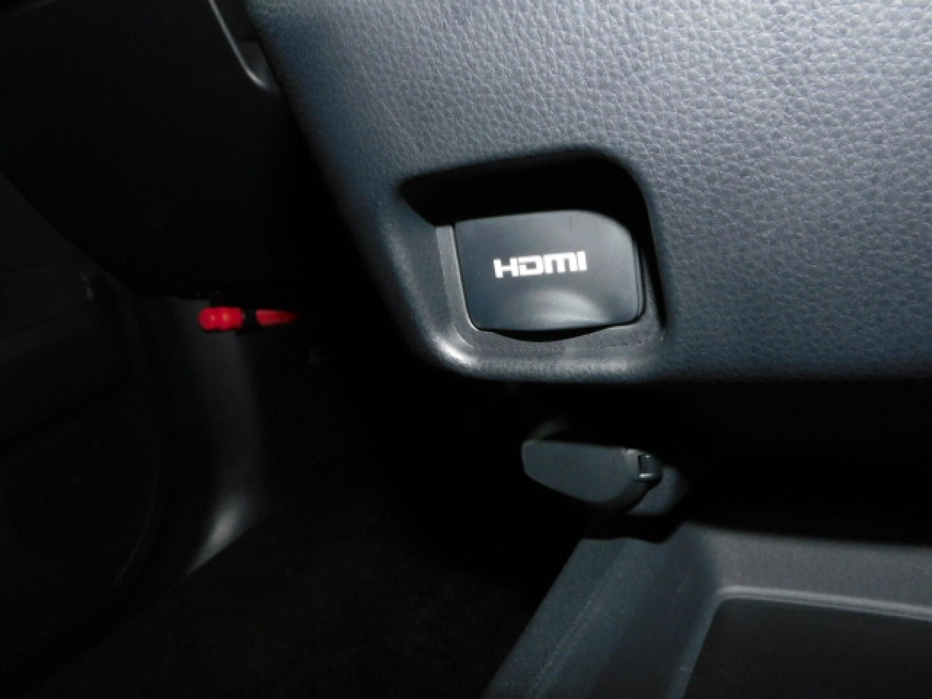 HDMI端子＋アクセサリーソケット（DC12V・120W/1個）