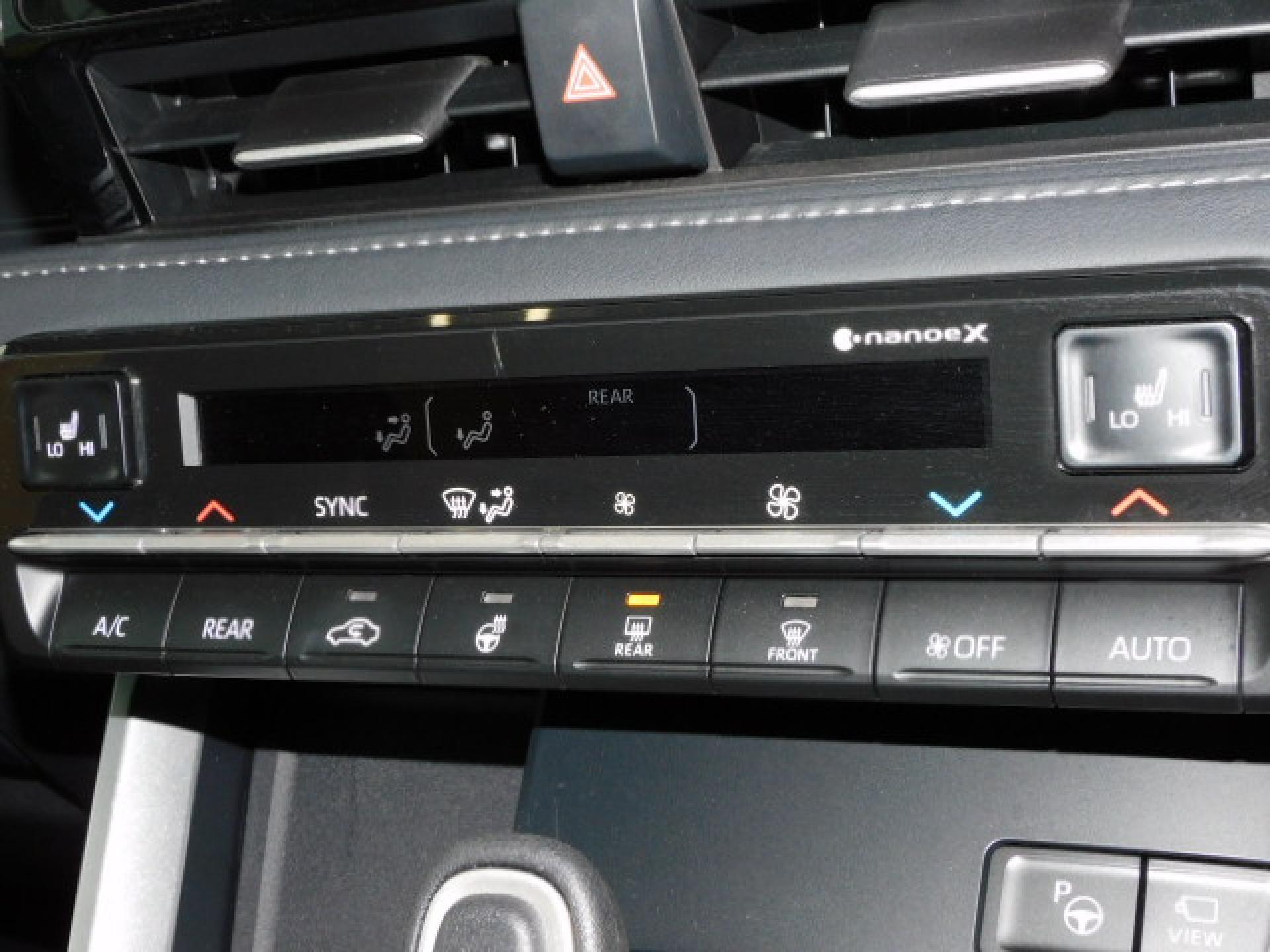 ナノイーX・ステアリングヒーター（※）メーカーオプション快適利便パッケージHigh