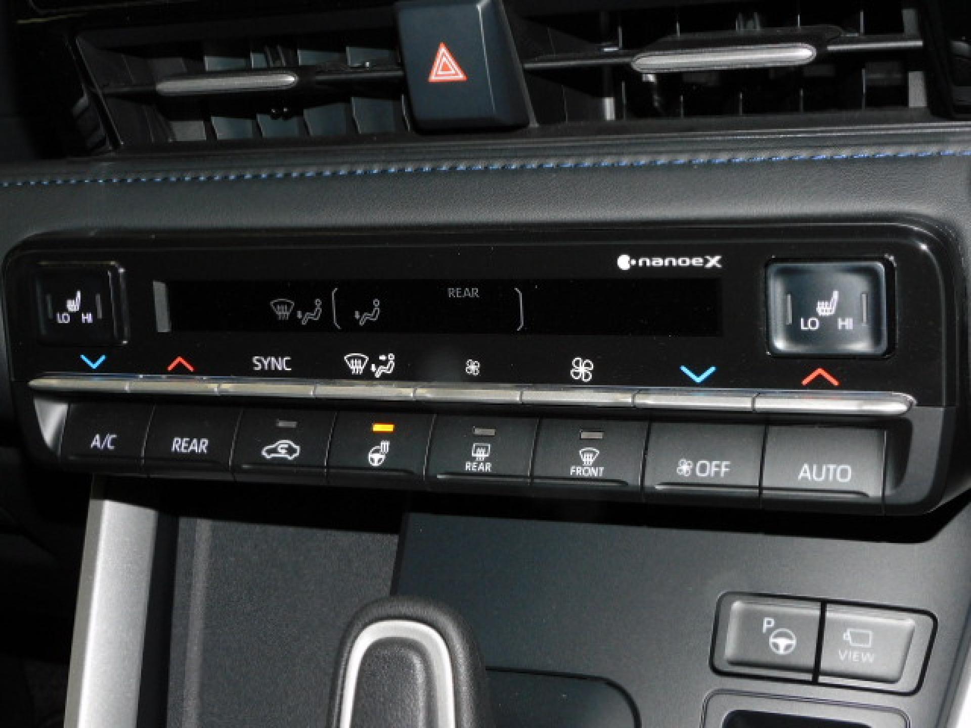 ナノイーX・ステアリングヒーター（※）メーカーオプション快適利便パッケージHigh