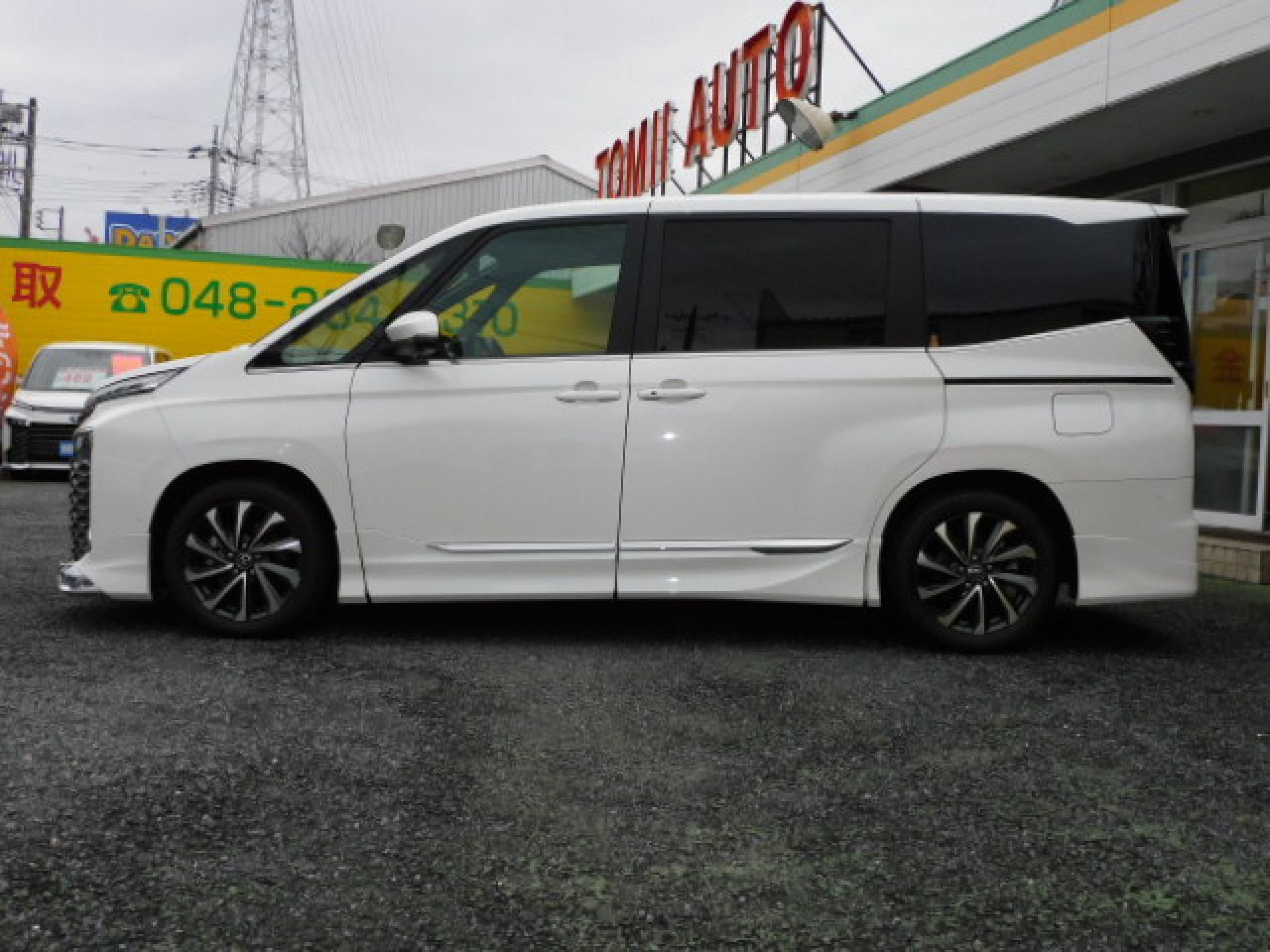 ホワイトパールクリスタルシャイン！ハンズフリーパワースライドドア（※）メーカーオプション快適利便パッケージHigh